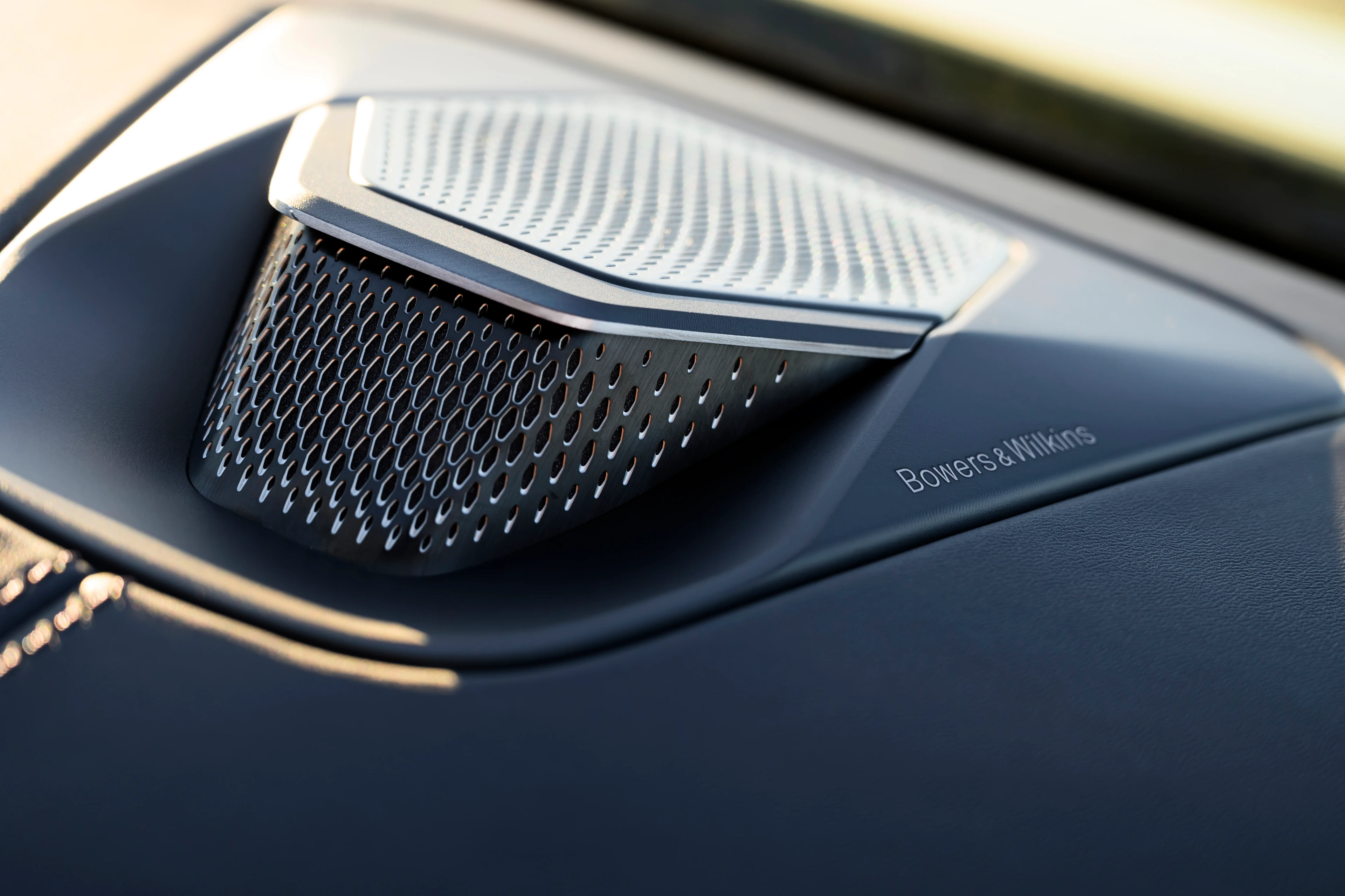 Bowers & Wilkins Speaker
