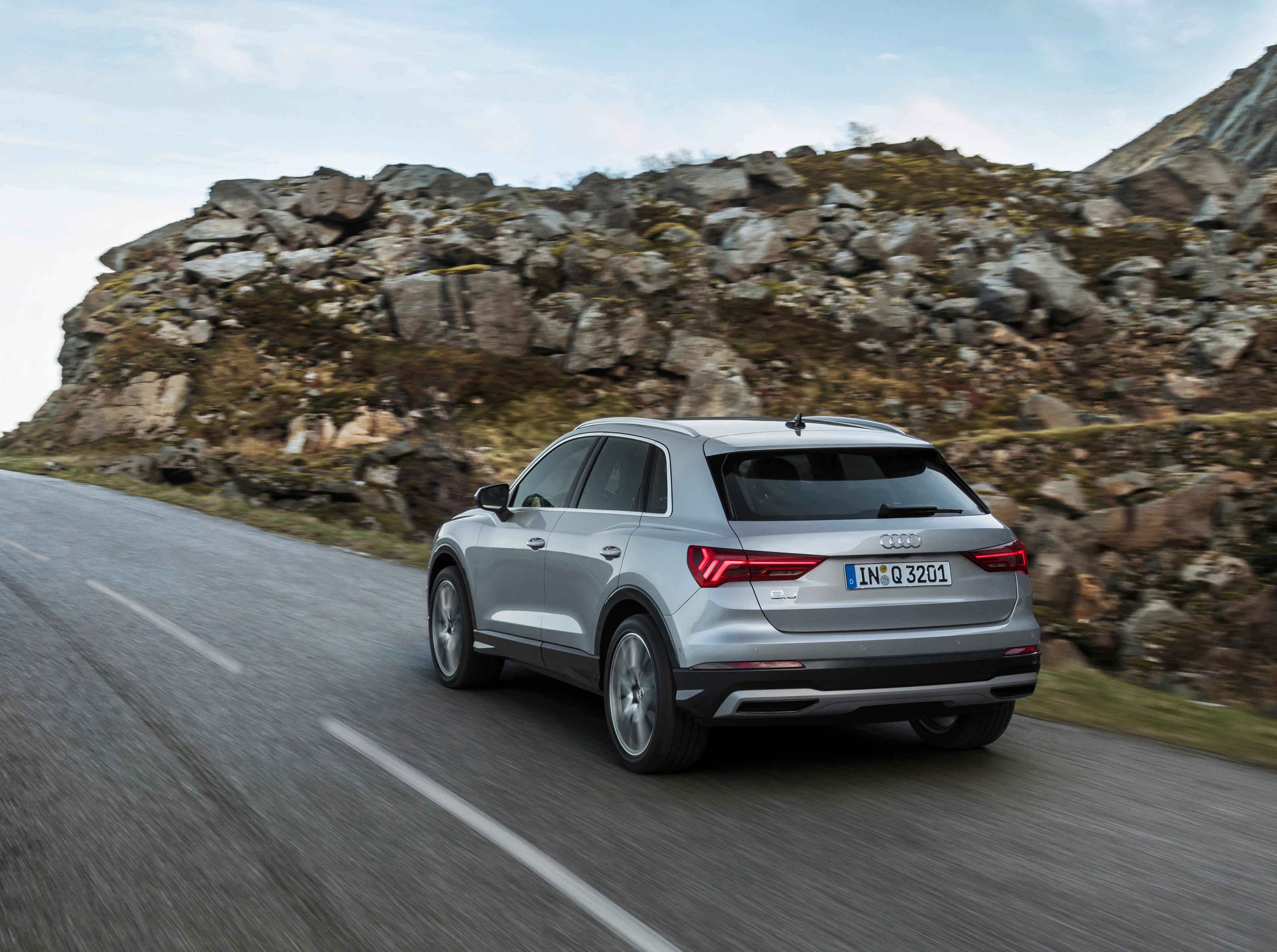 Rear Left Three-Quarter View (Driving)