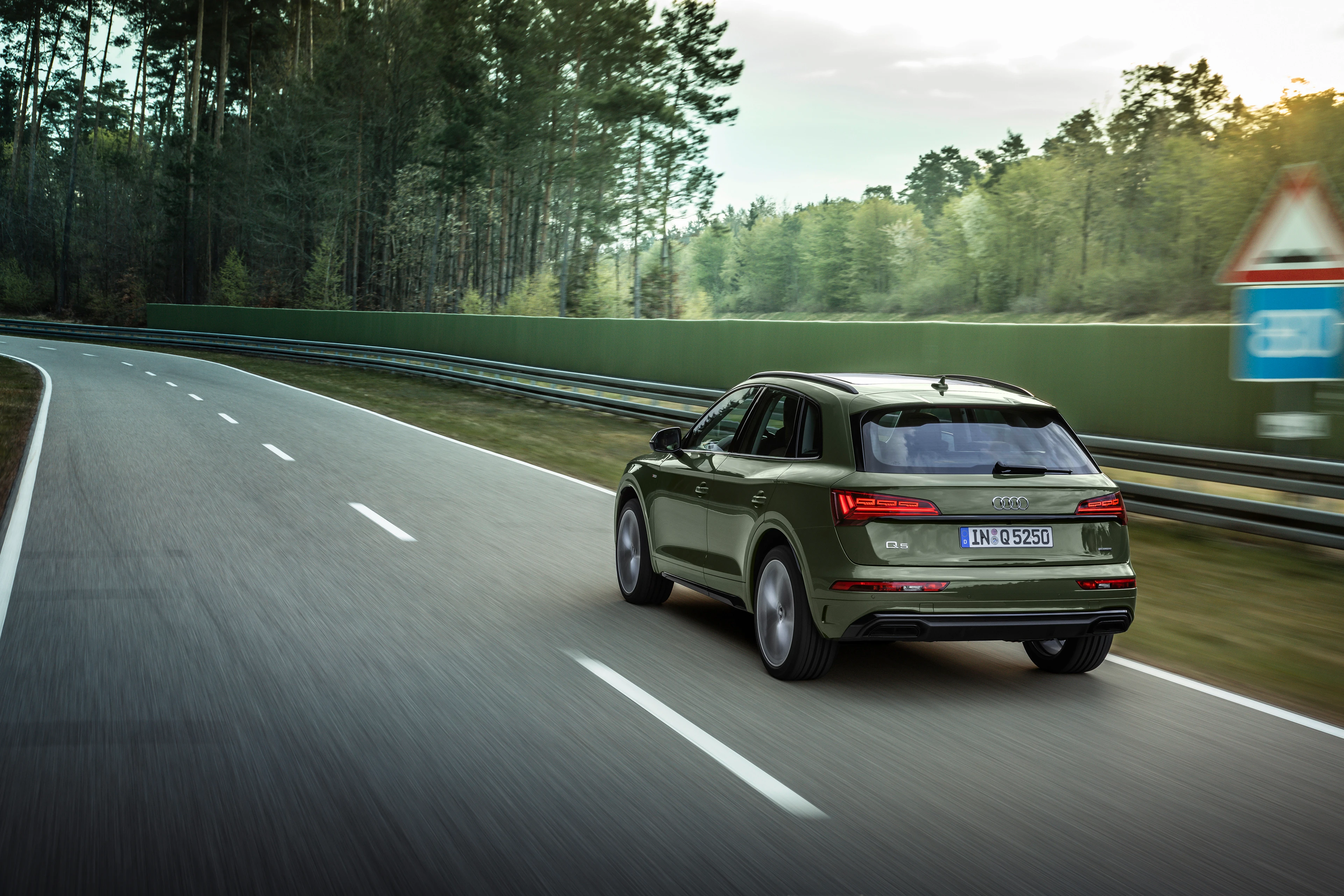 Rear View (Driving)