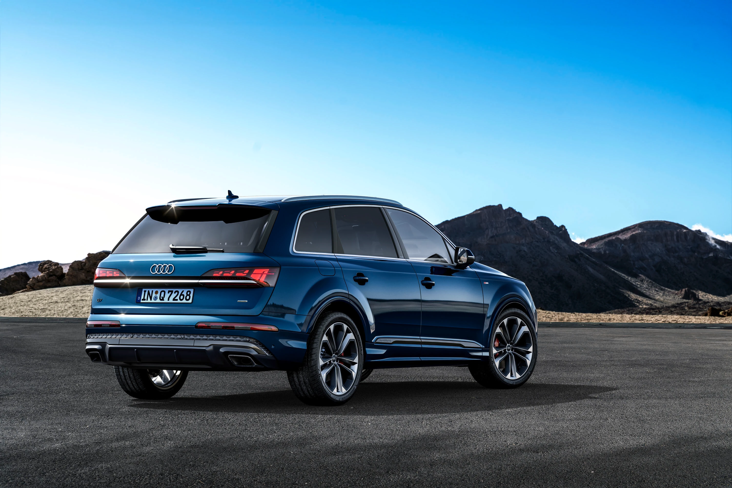 Rear Right Three-Quarter View