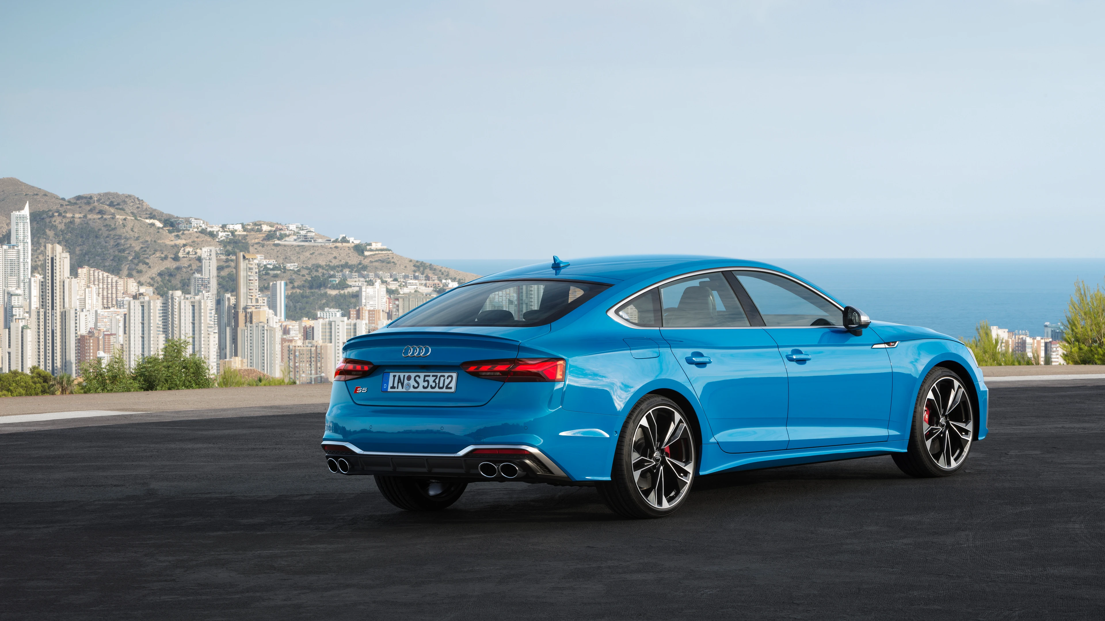 Rear Right Three-Quarter View