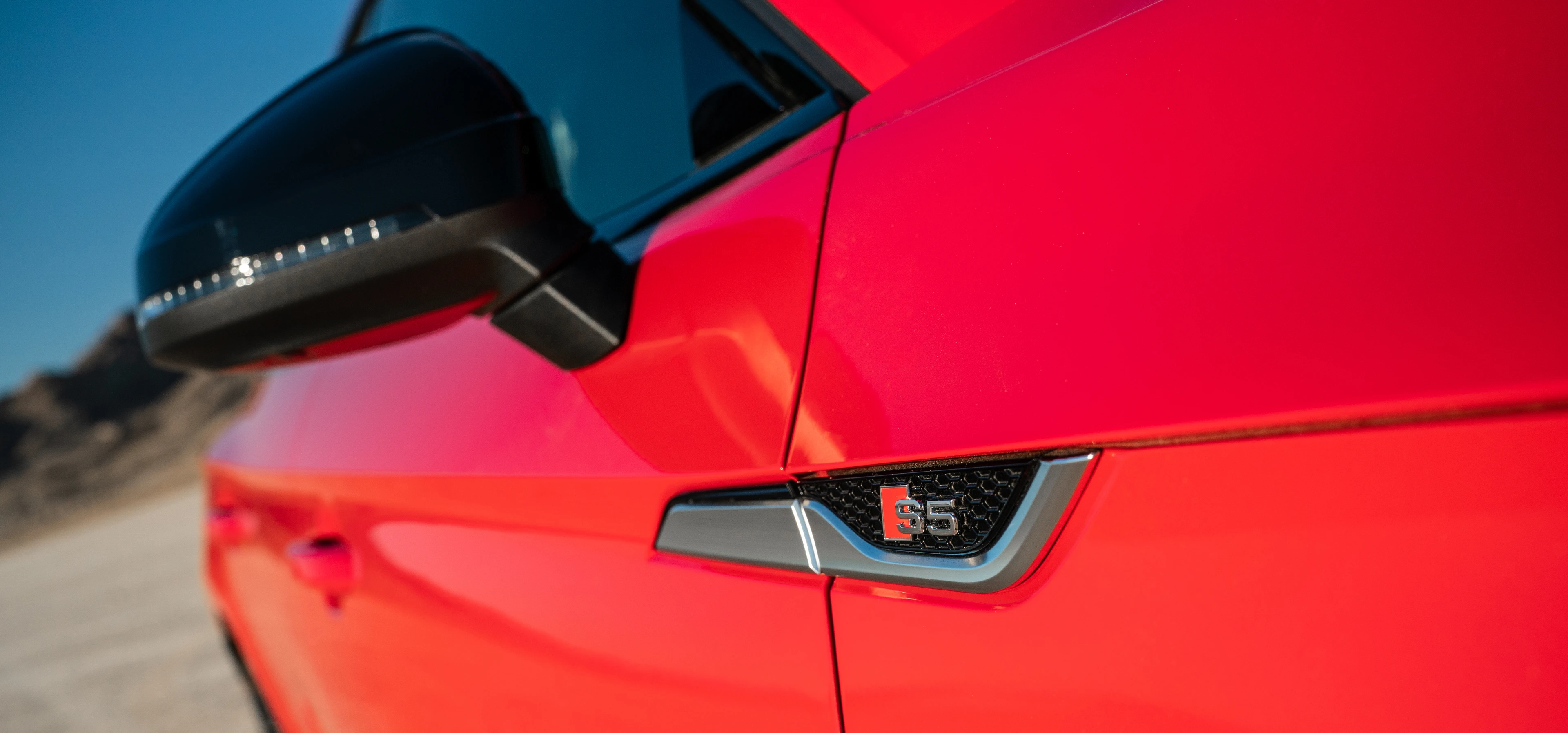 S5 Badge and Wing Mirror