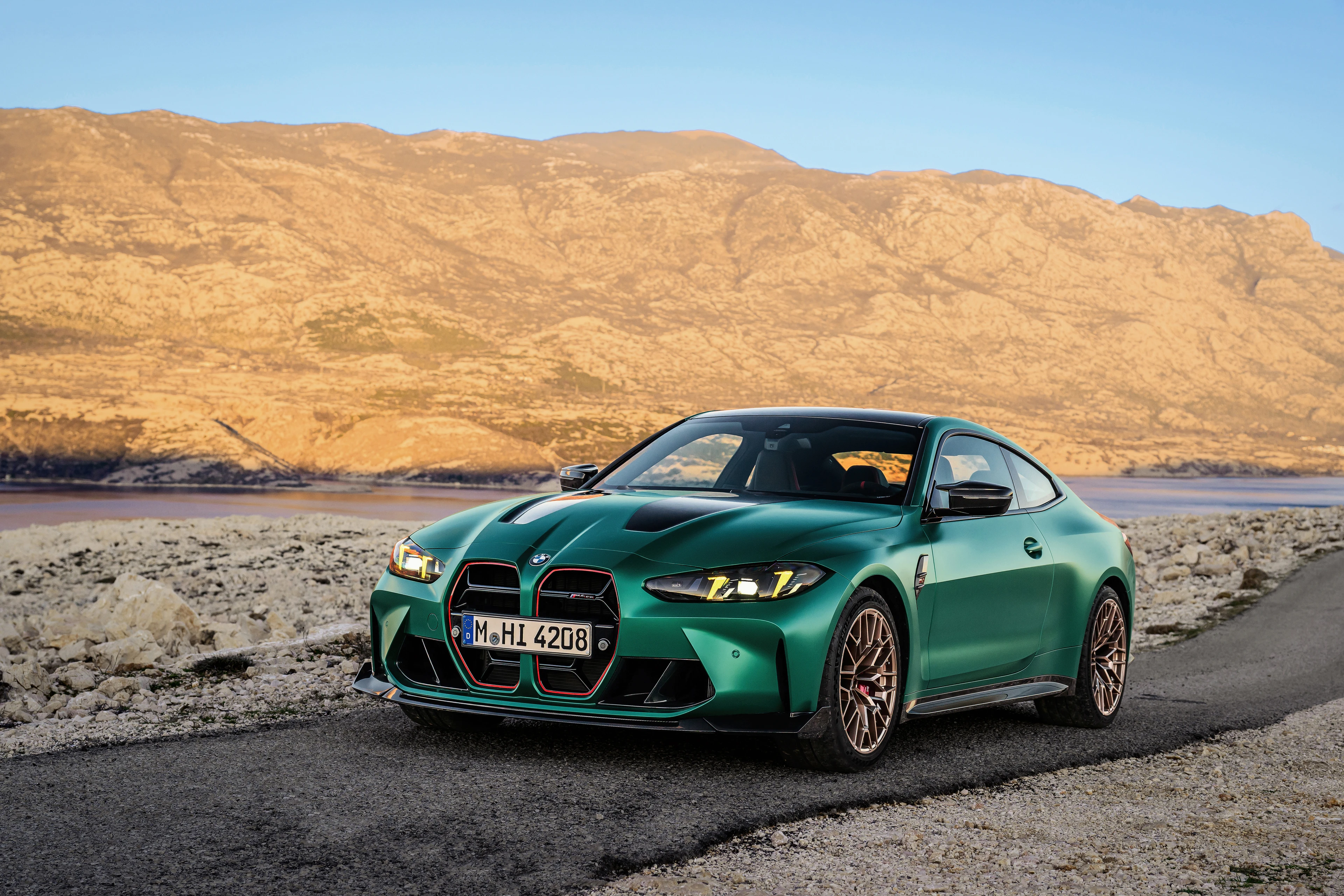 M4 CS Front Left Three-Quarter View