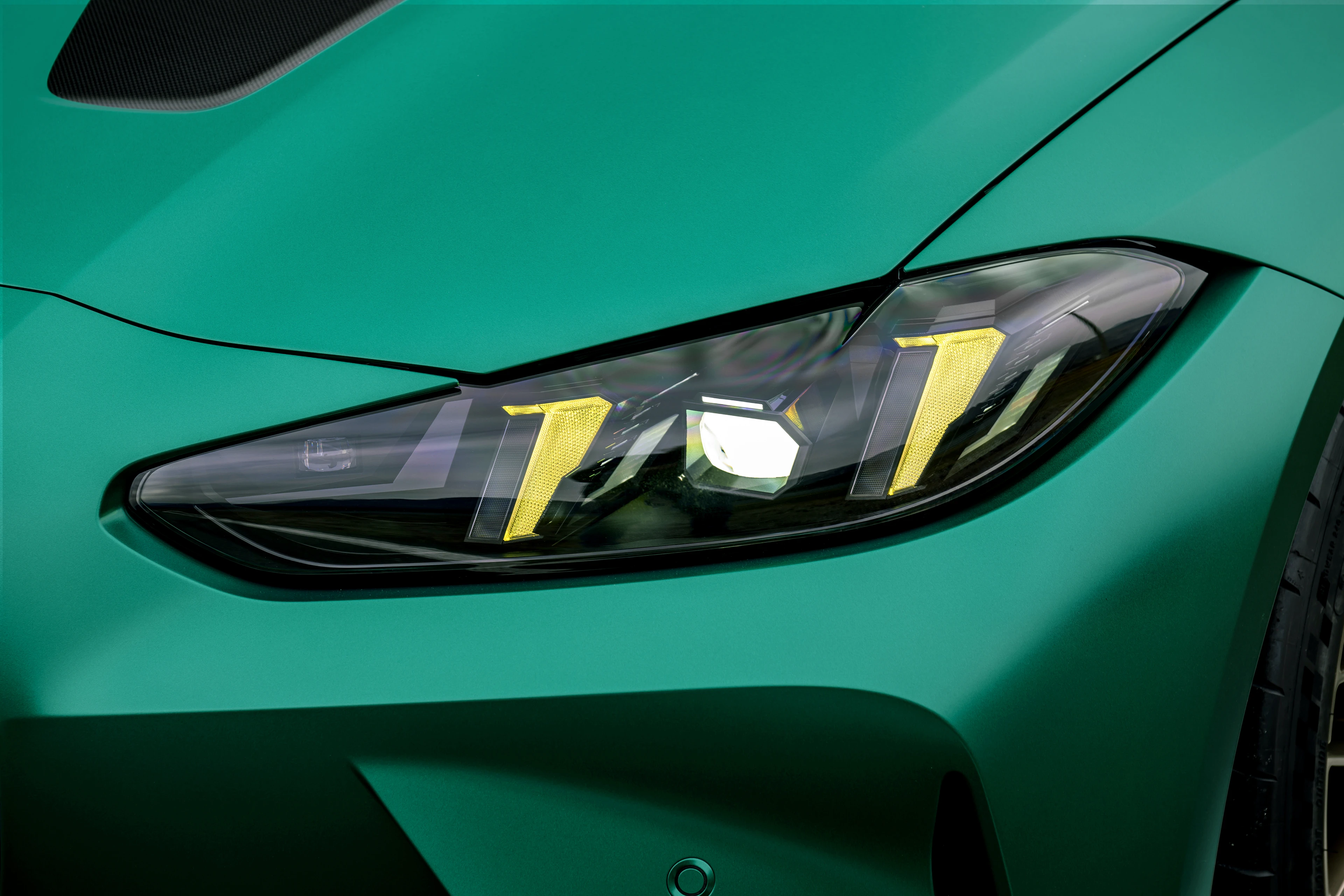 M4 CS Headlamp with Yellow DRL