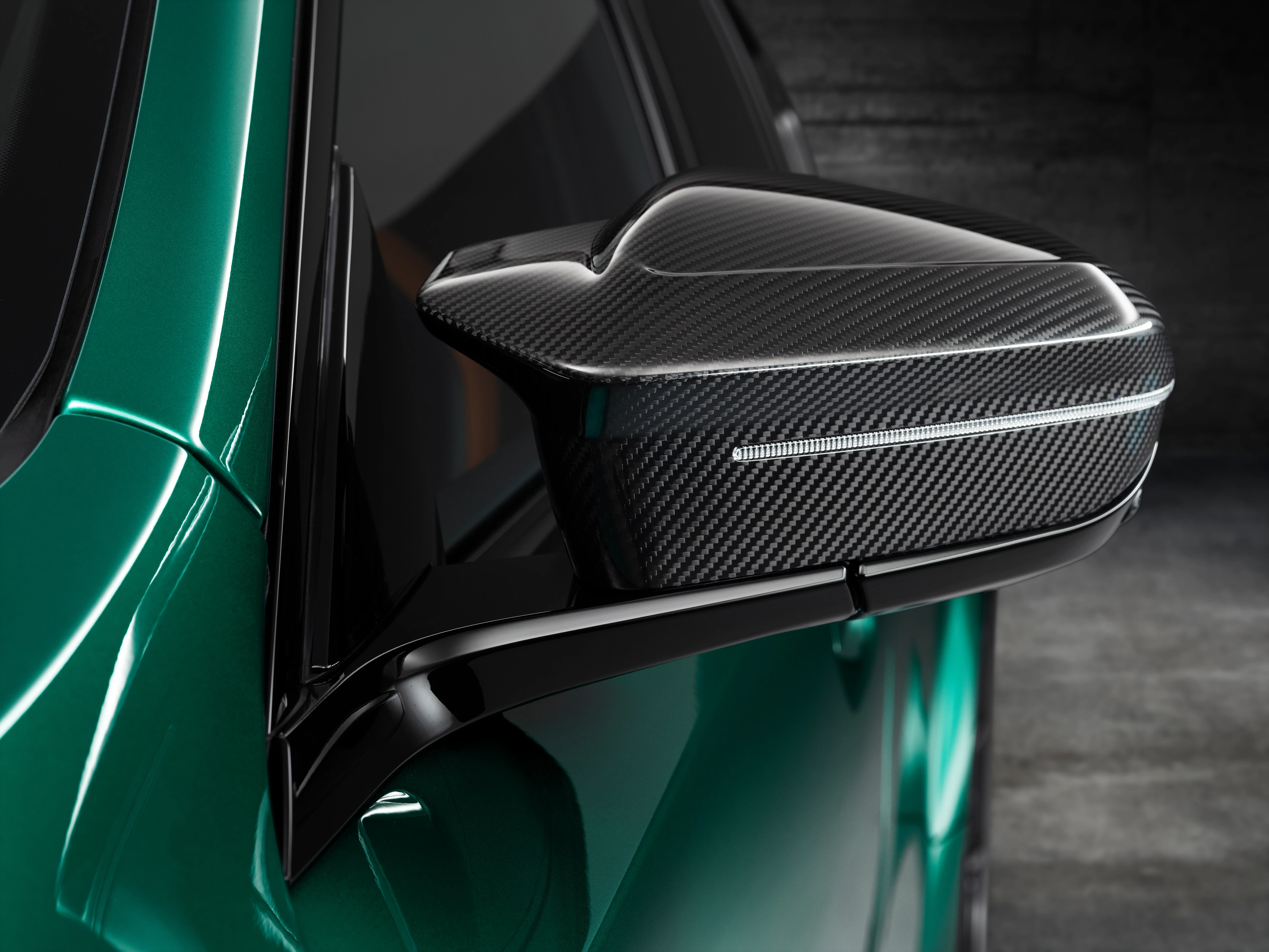 M Carbon Mirror Cap
