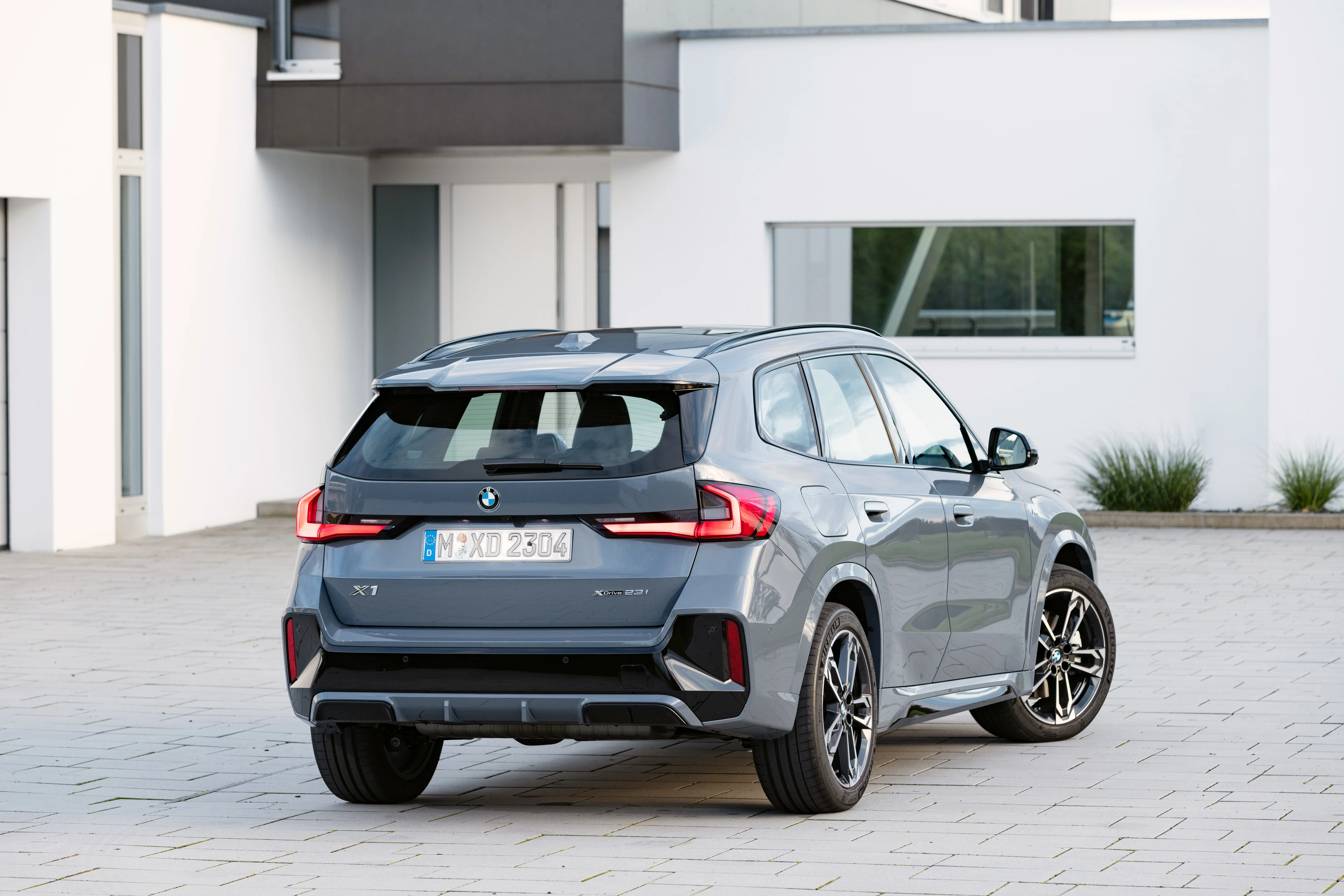 Rear Right Three-Quarter View