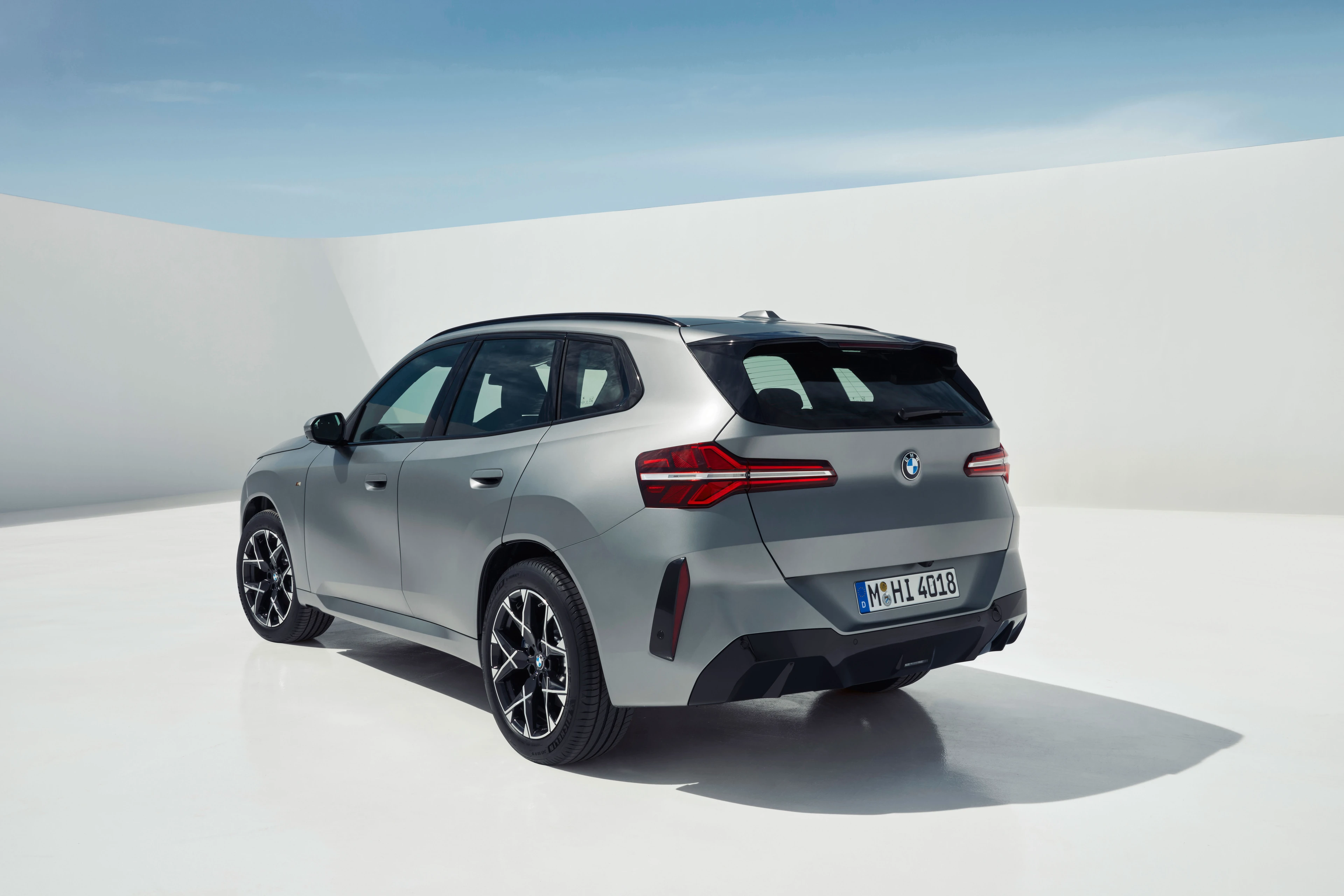Rear Left Three-Quarter View