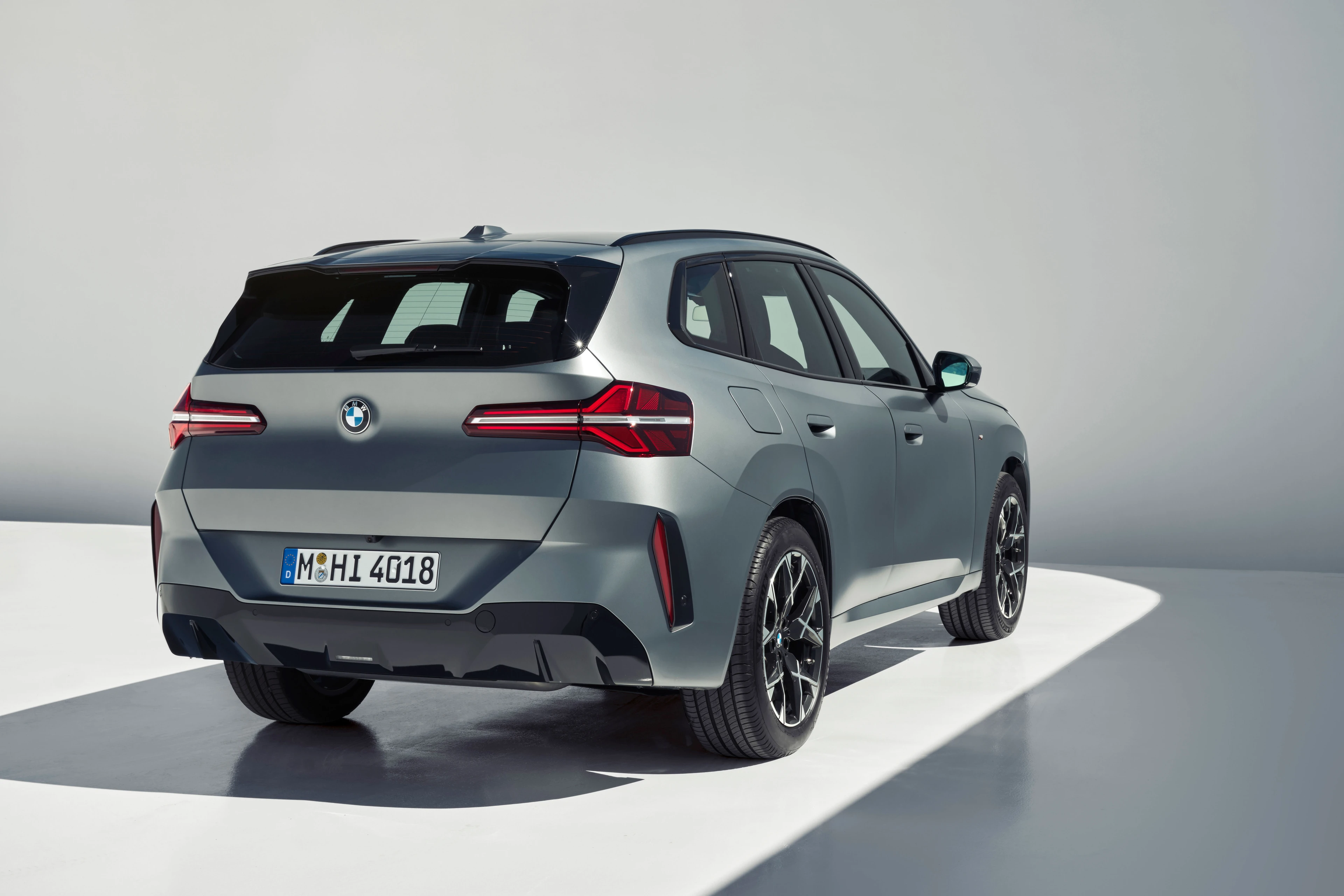 Rear Right Three-Quarter View
