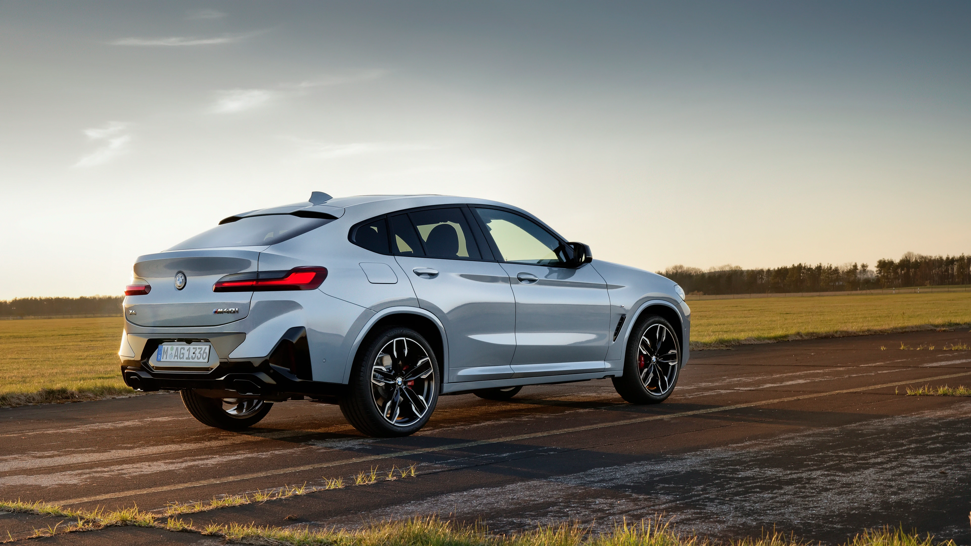 Rear Right Three-Quarter View