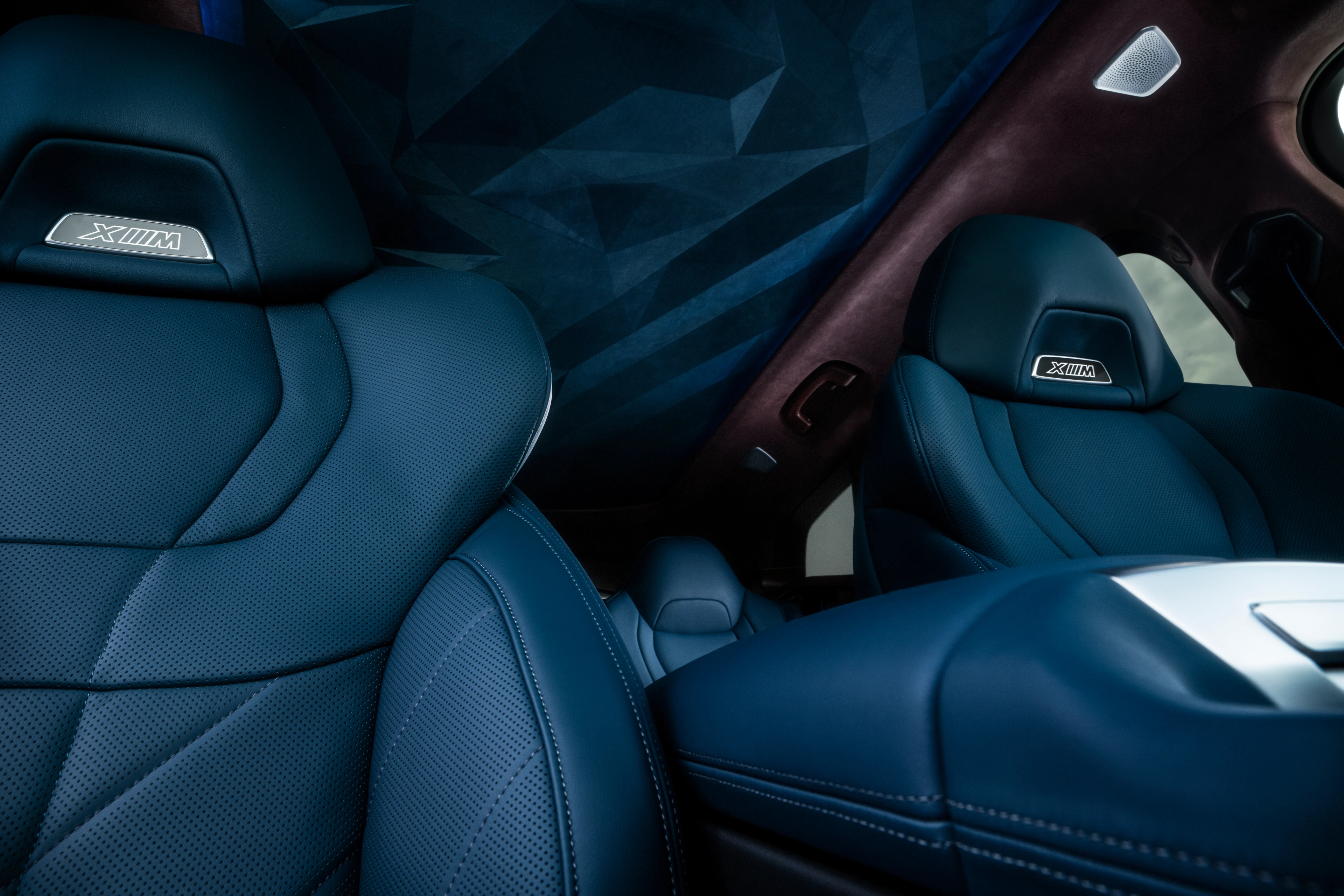 M Multifunction Seats