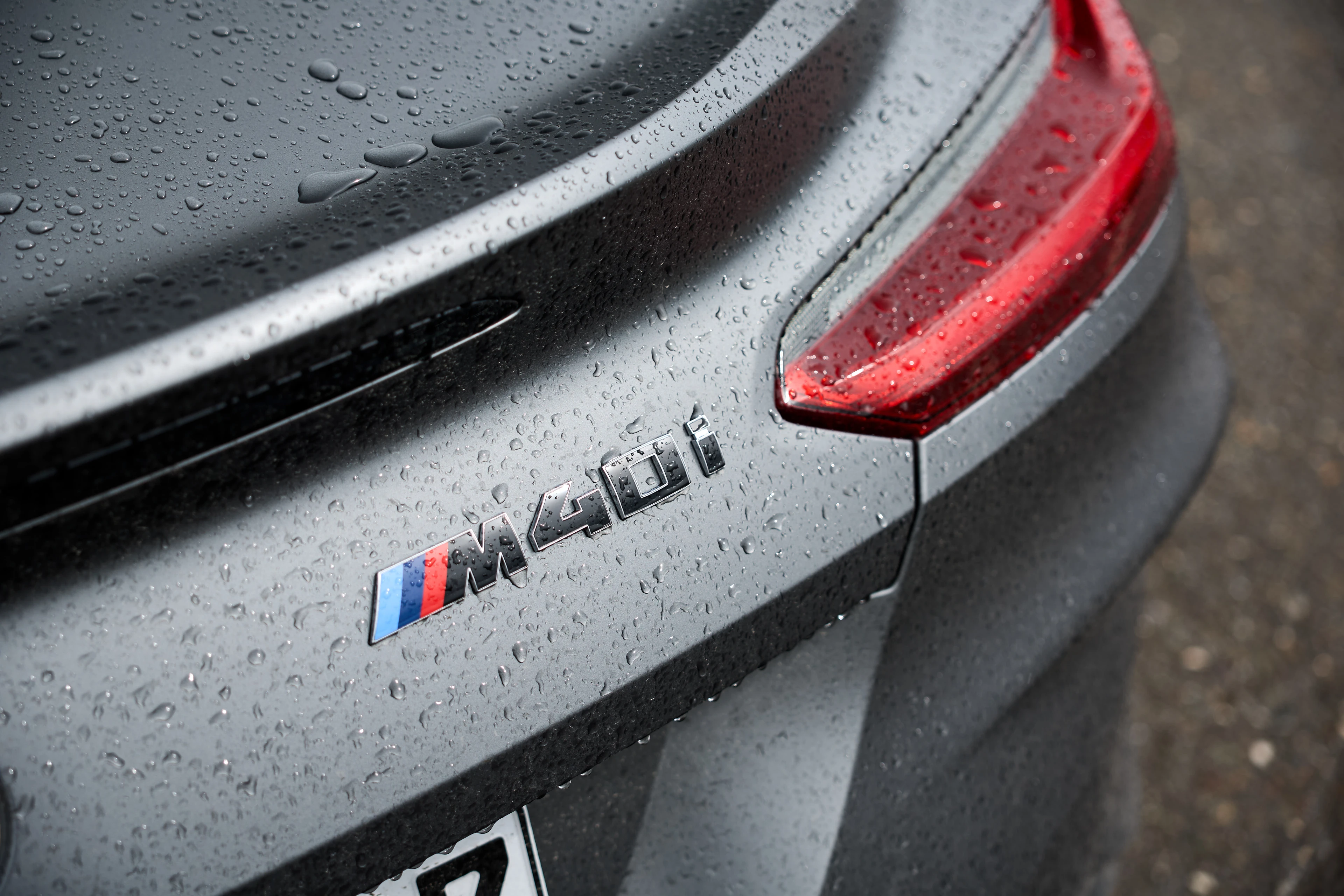 Tail Lamp and M40i Badge
