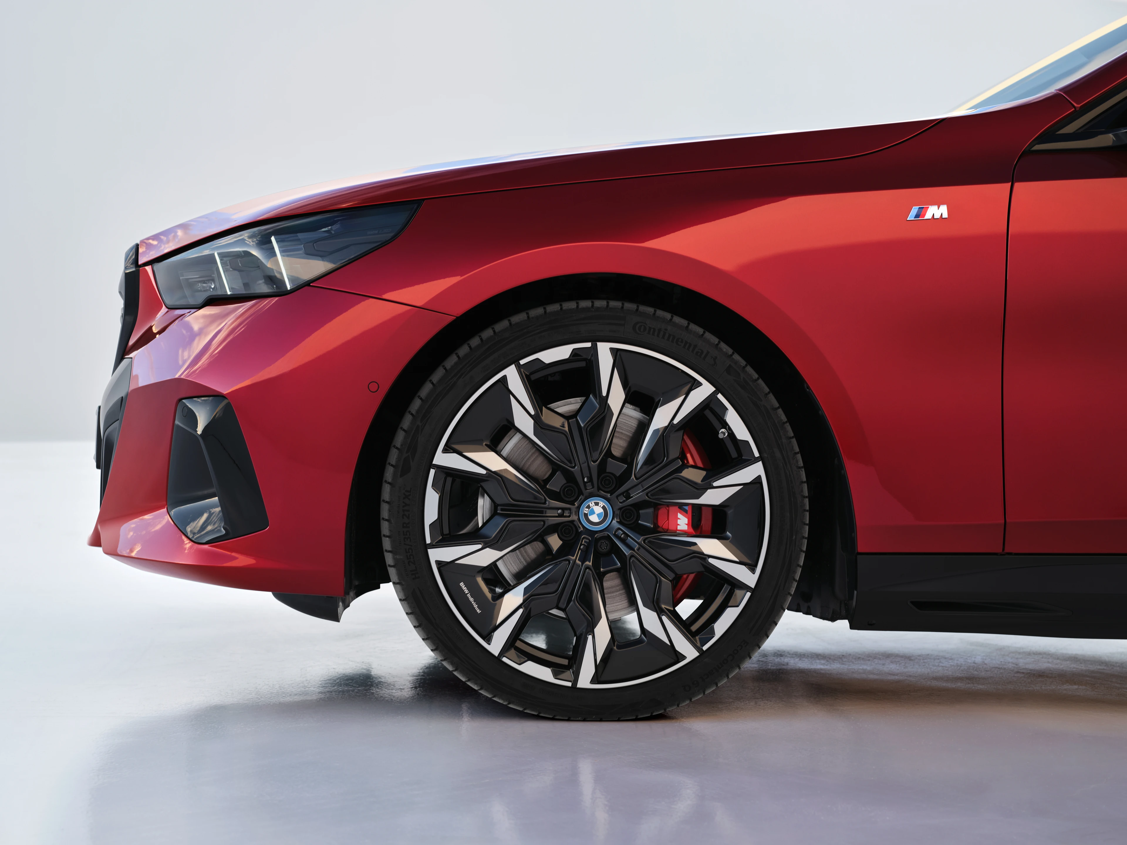 21-inch M Alloy Wheel