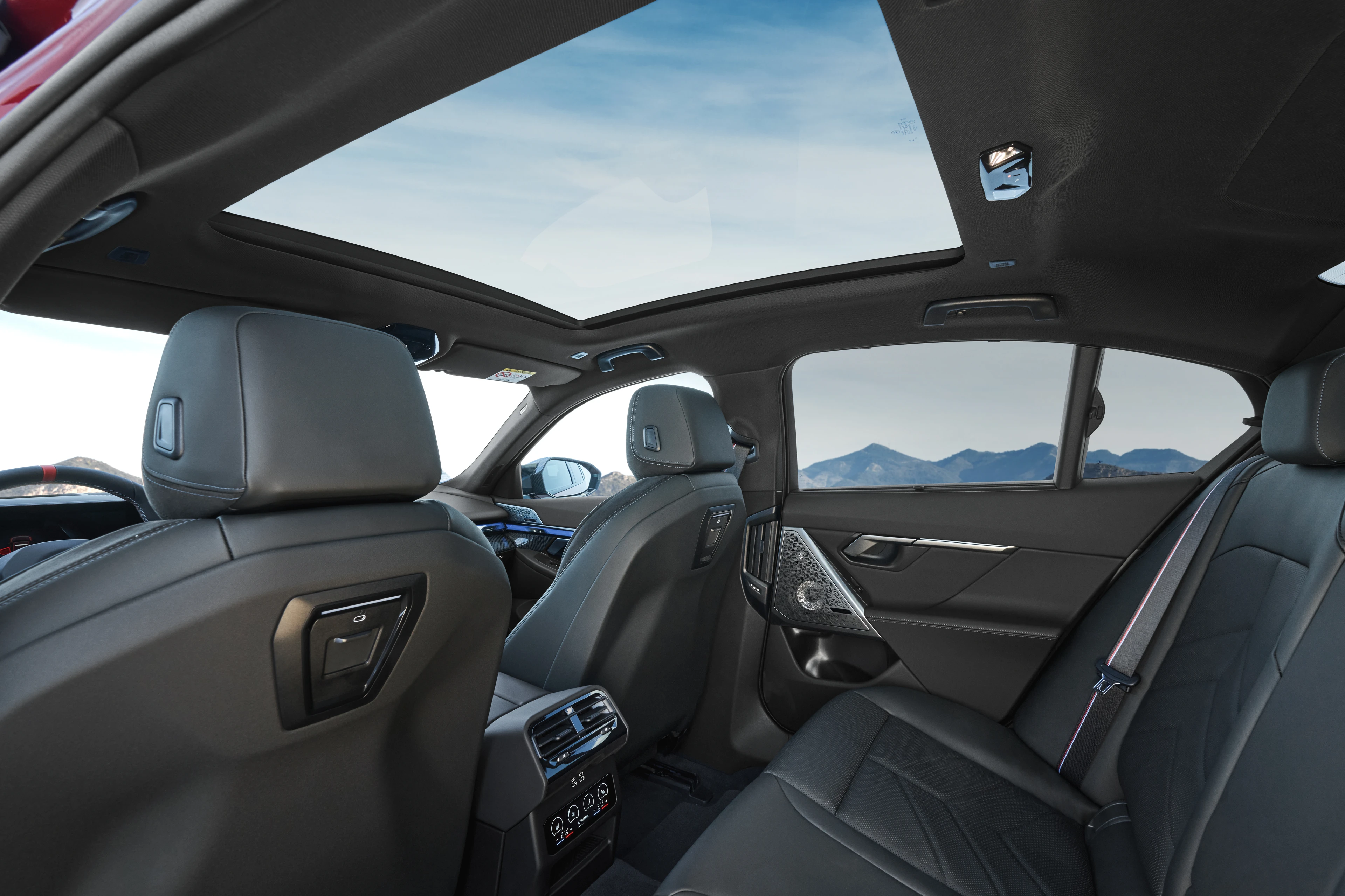Rear Cabin and Panoramic Sunroof