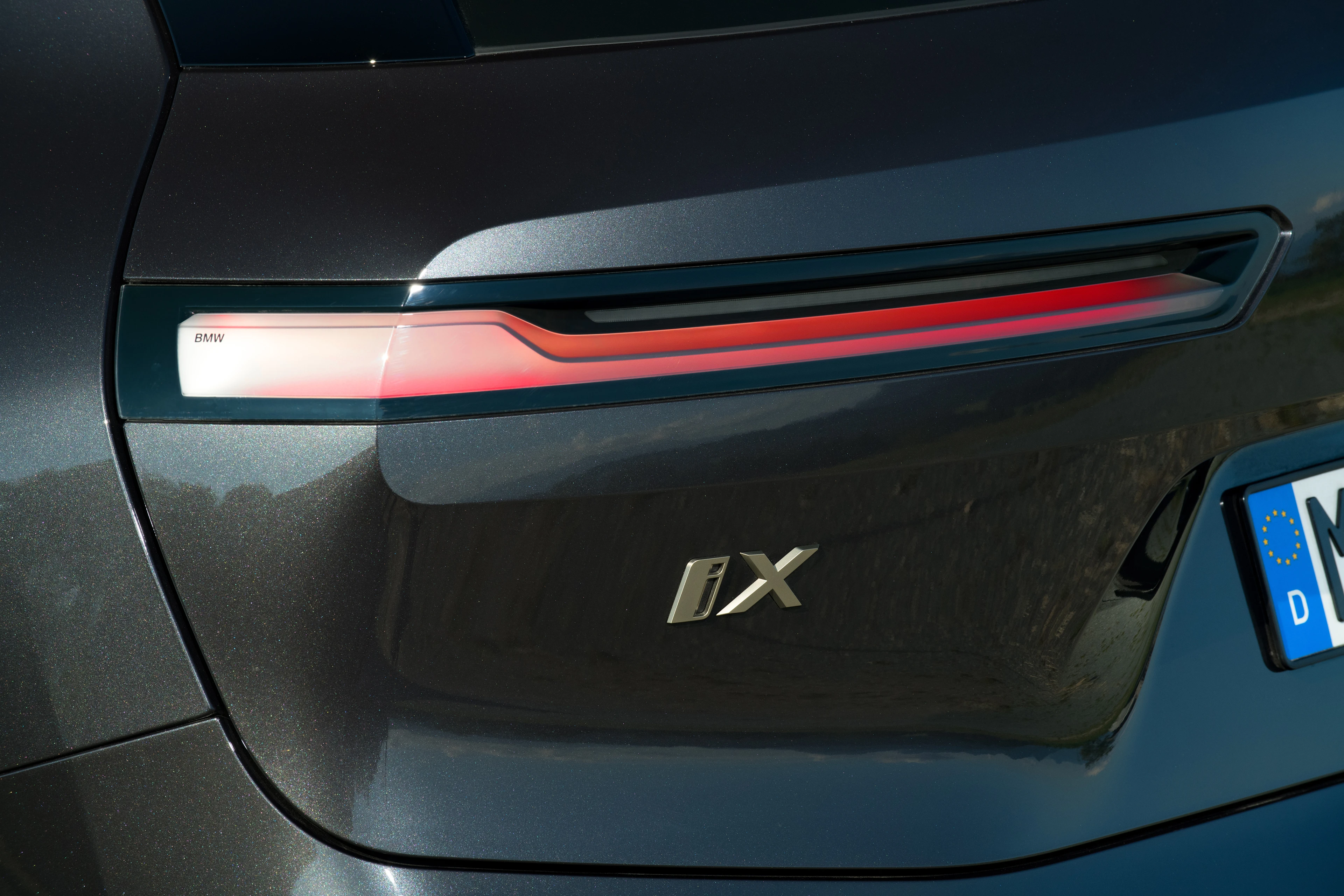 Tail Lamp and iX Badge