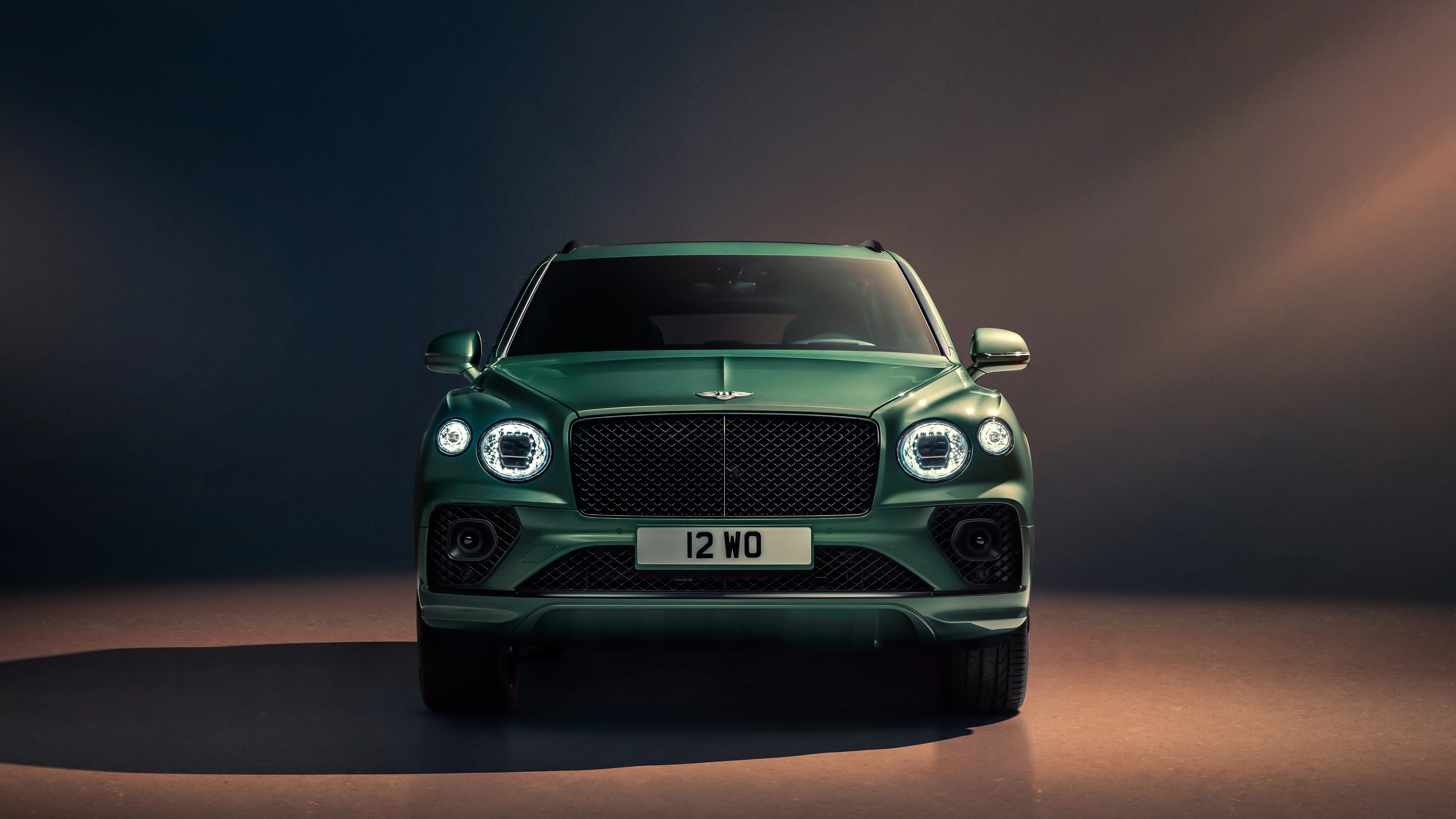 Bentley Bentayga — Front