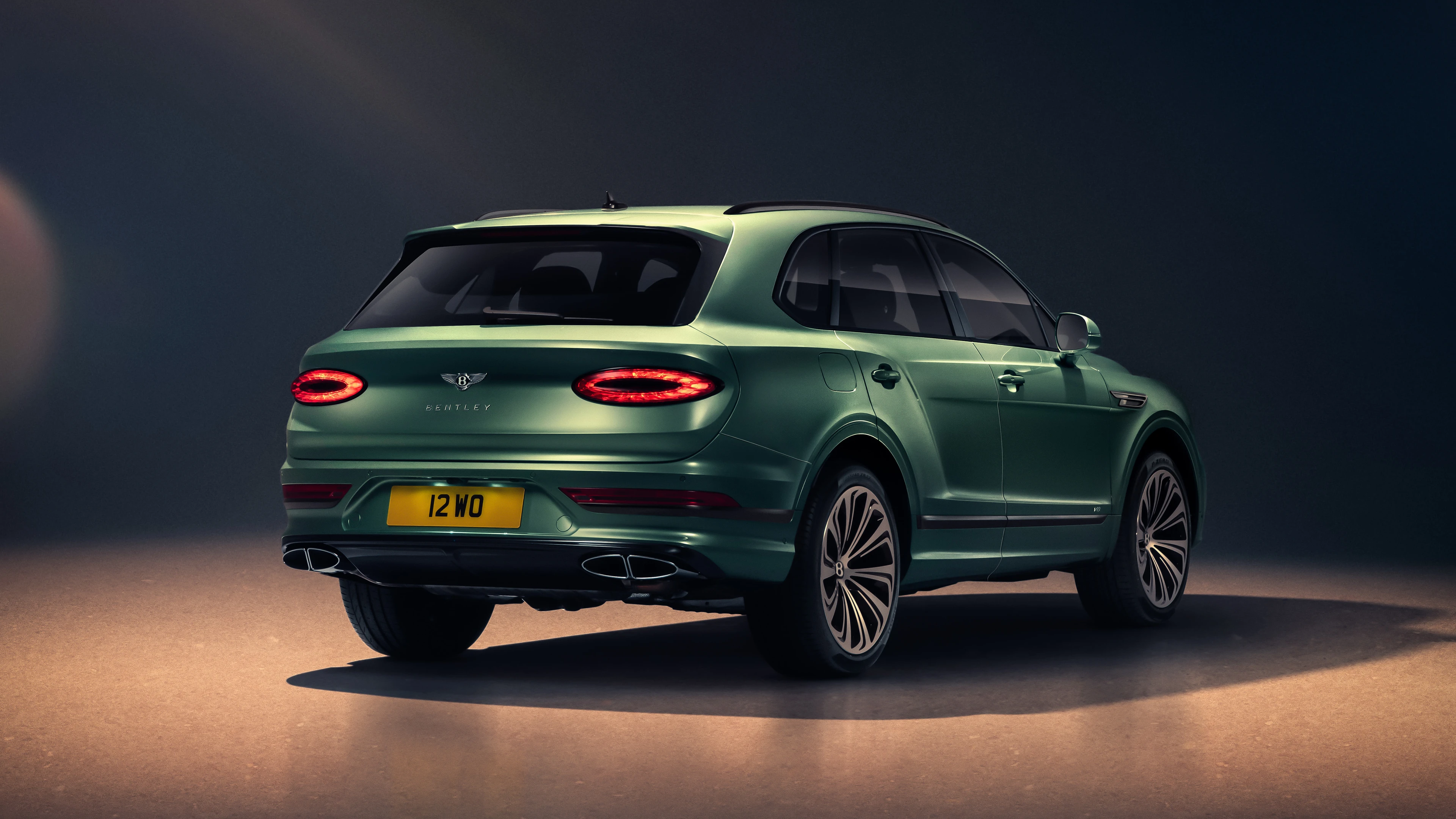Rear Right Three-Quarter