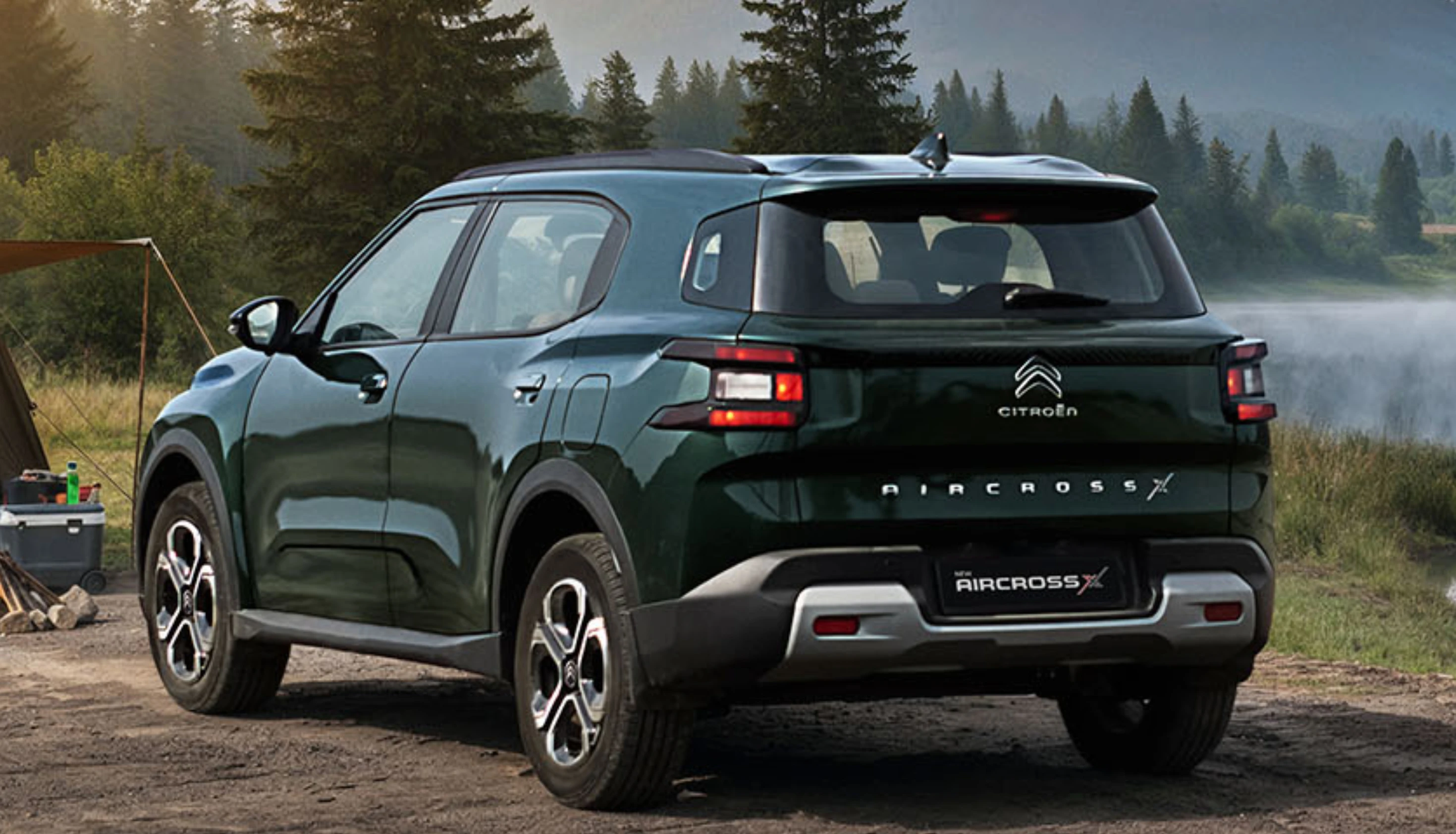 Rear Left Three-Quarter