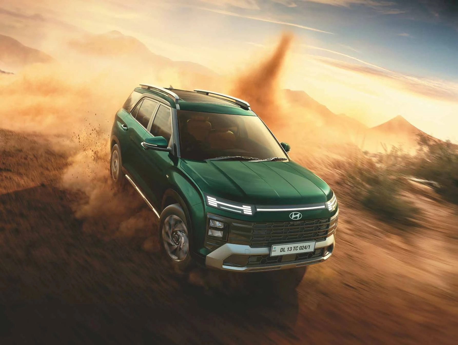 Driving: Front Three-Quarter (Dunes)