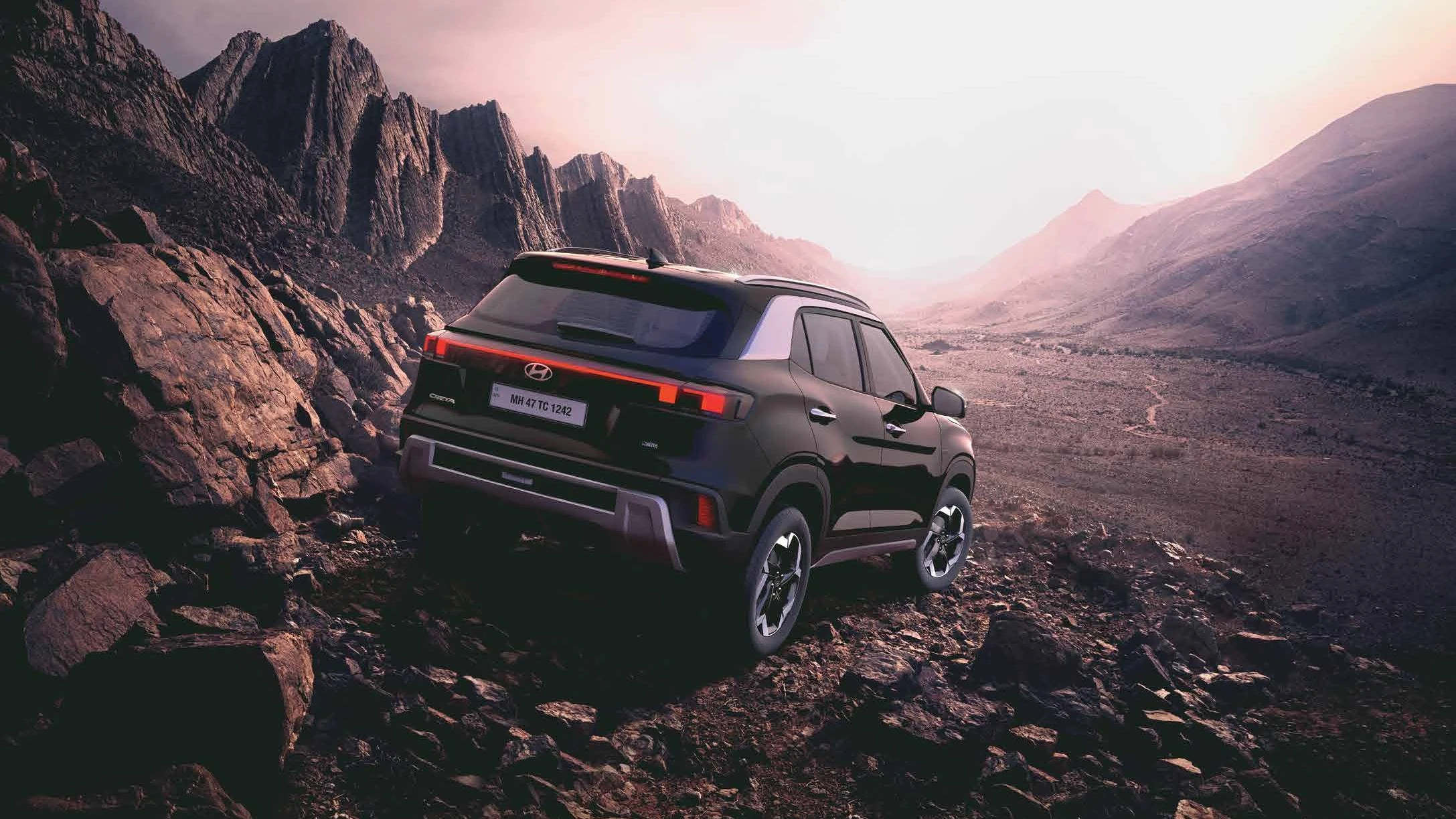 Rear Three-Quarter (Rocky Valley)