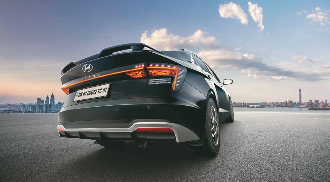Rear Spoiler and Connected Tail Lamps