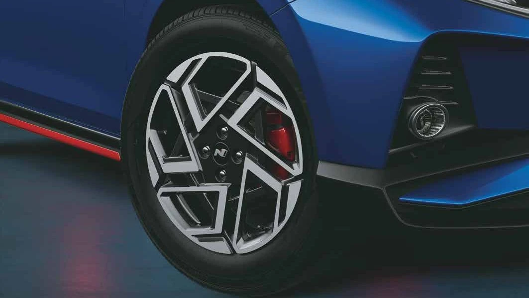 Alloy Wheel with Red Brake Calipers