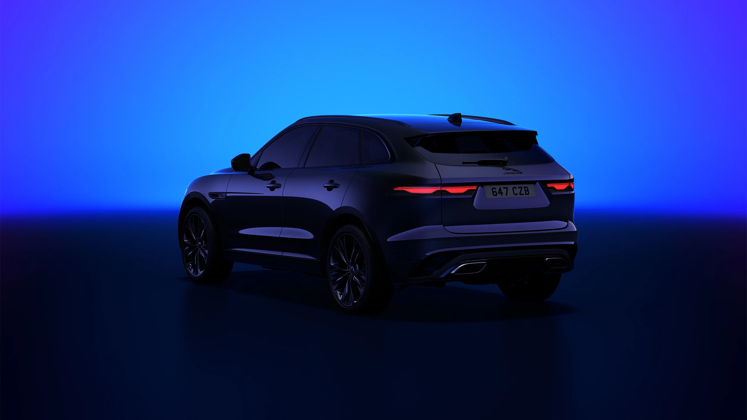 Rear-left 3/4 view