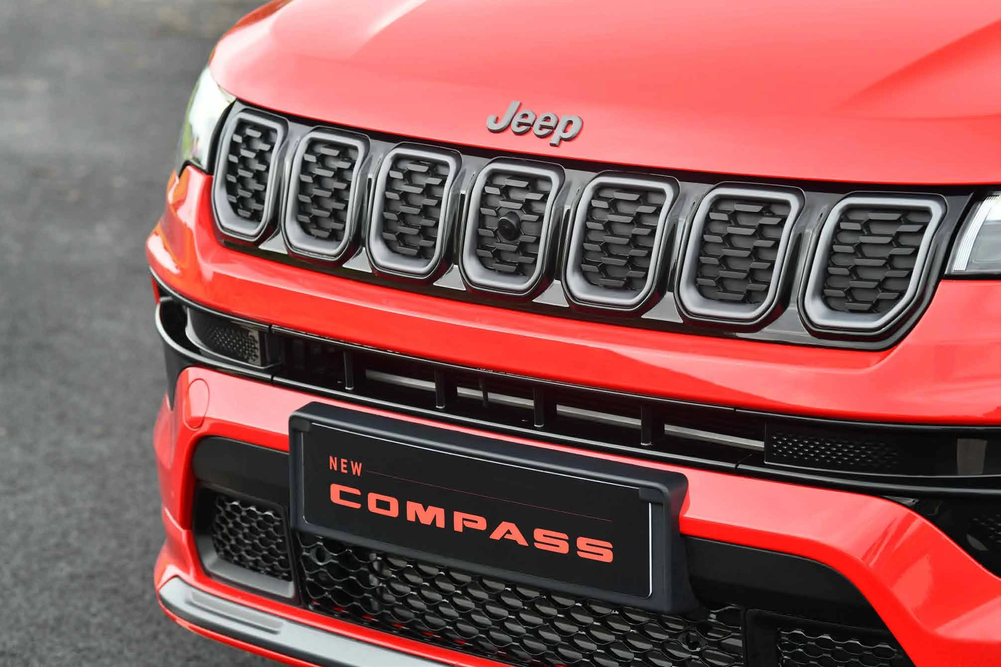 Seven-Slot Grille