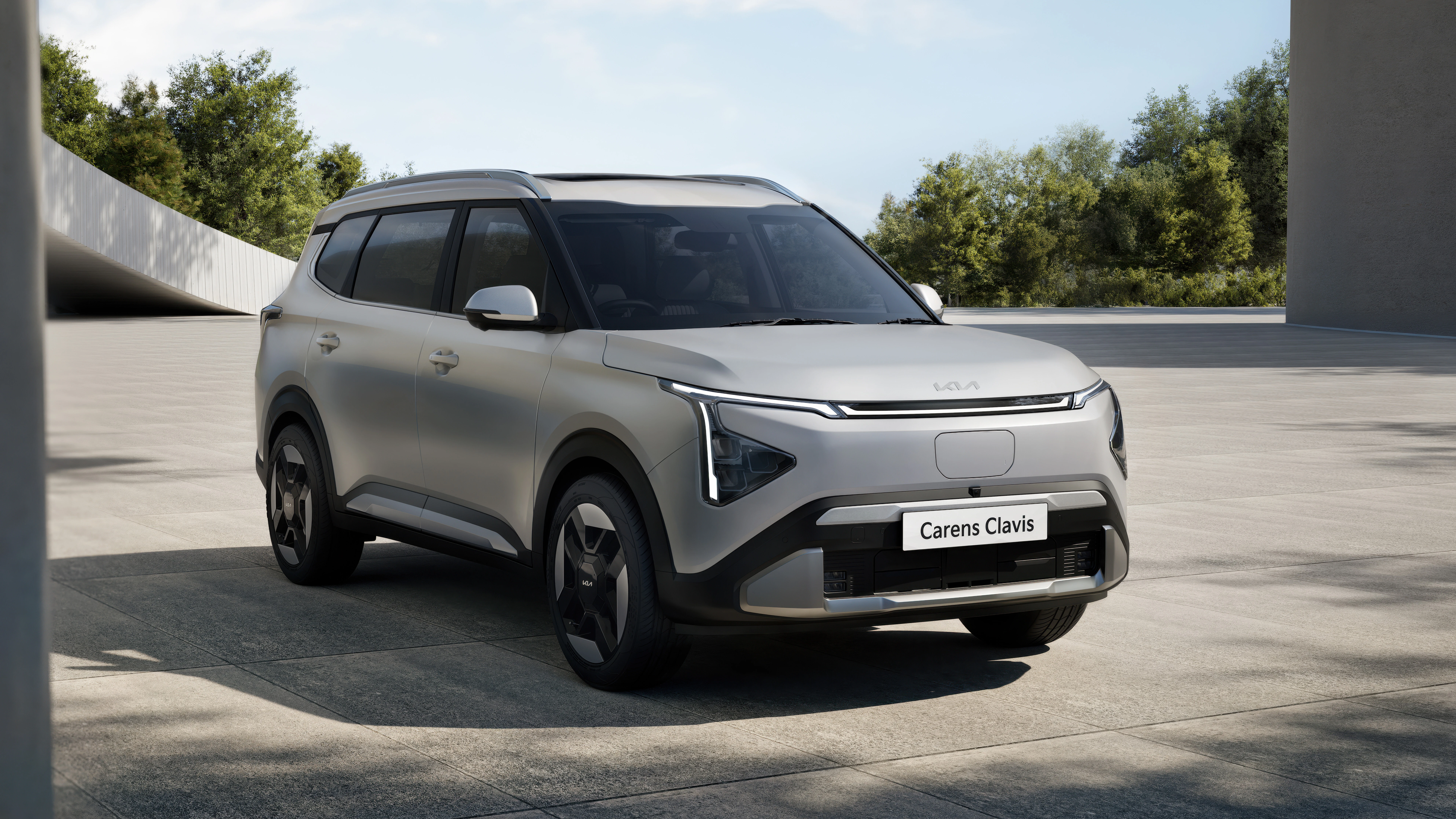 Front Right Three-Quarter View