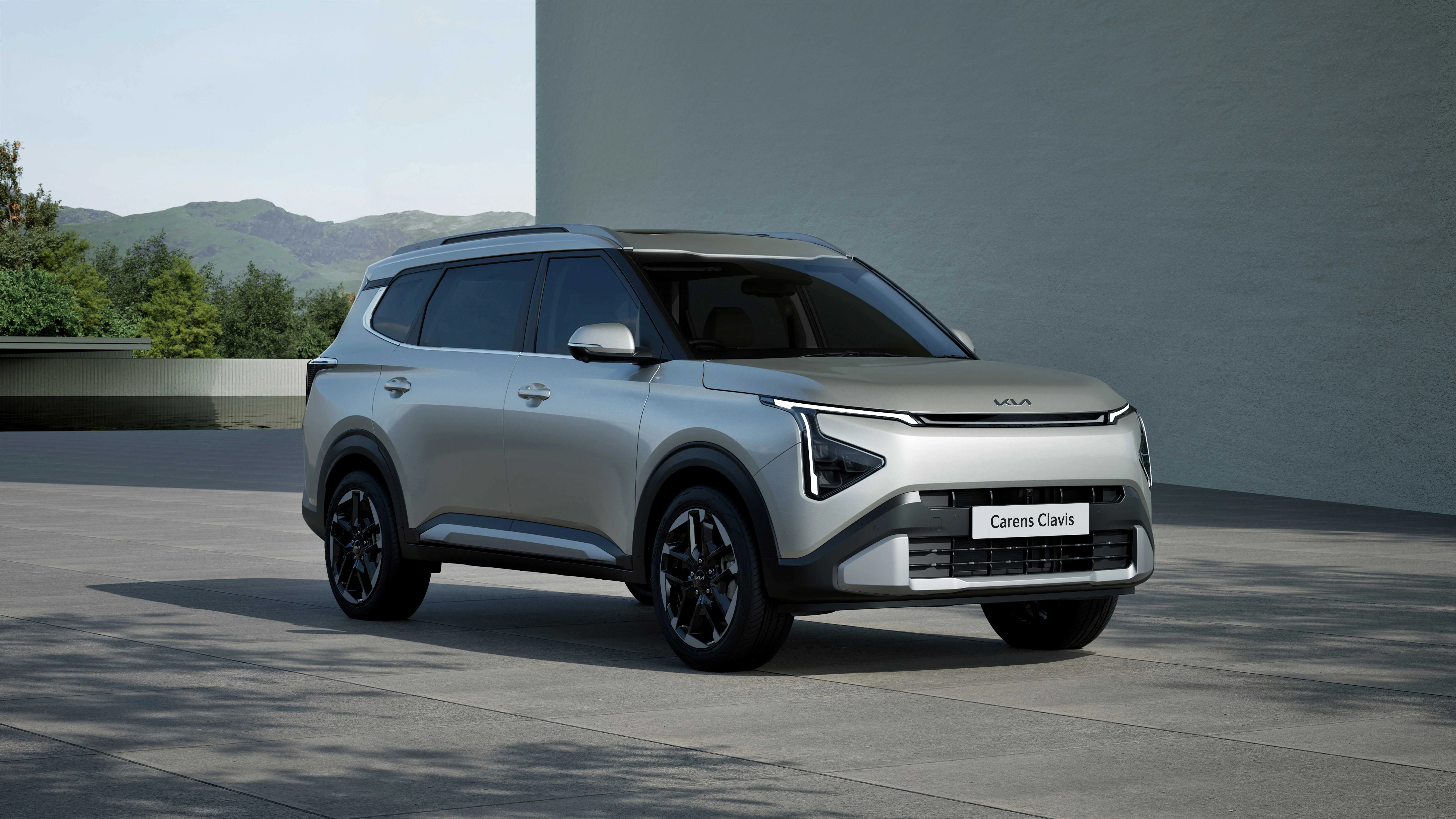 Front Right Three-Quarter View