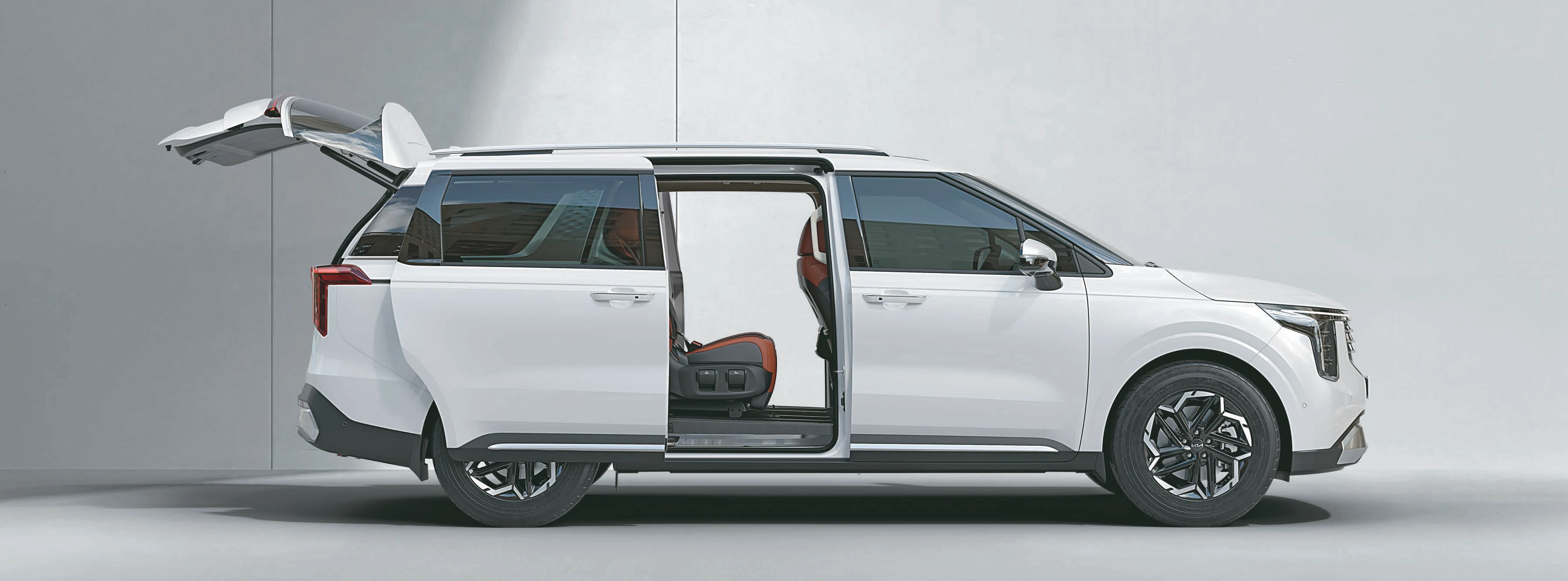 Sliding Doors and Tailgate Open (Right Side)