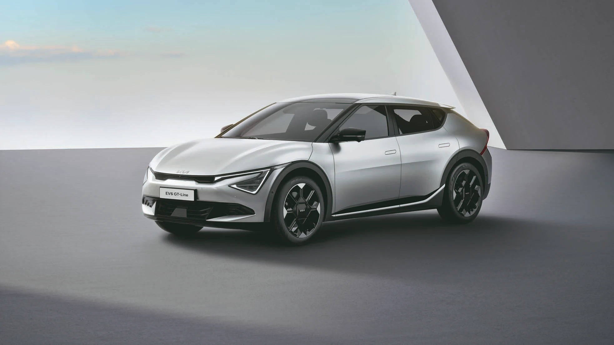 Front Left Three-Quarter (Studio)