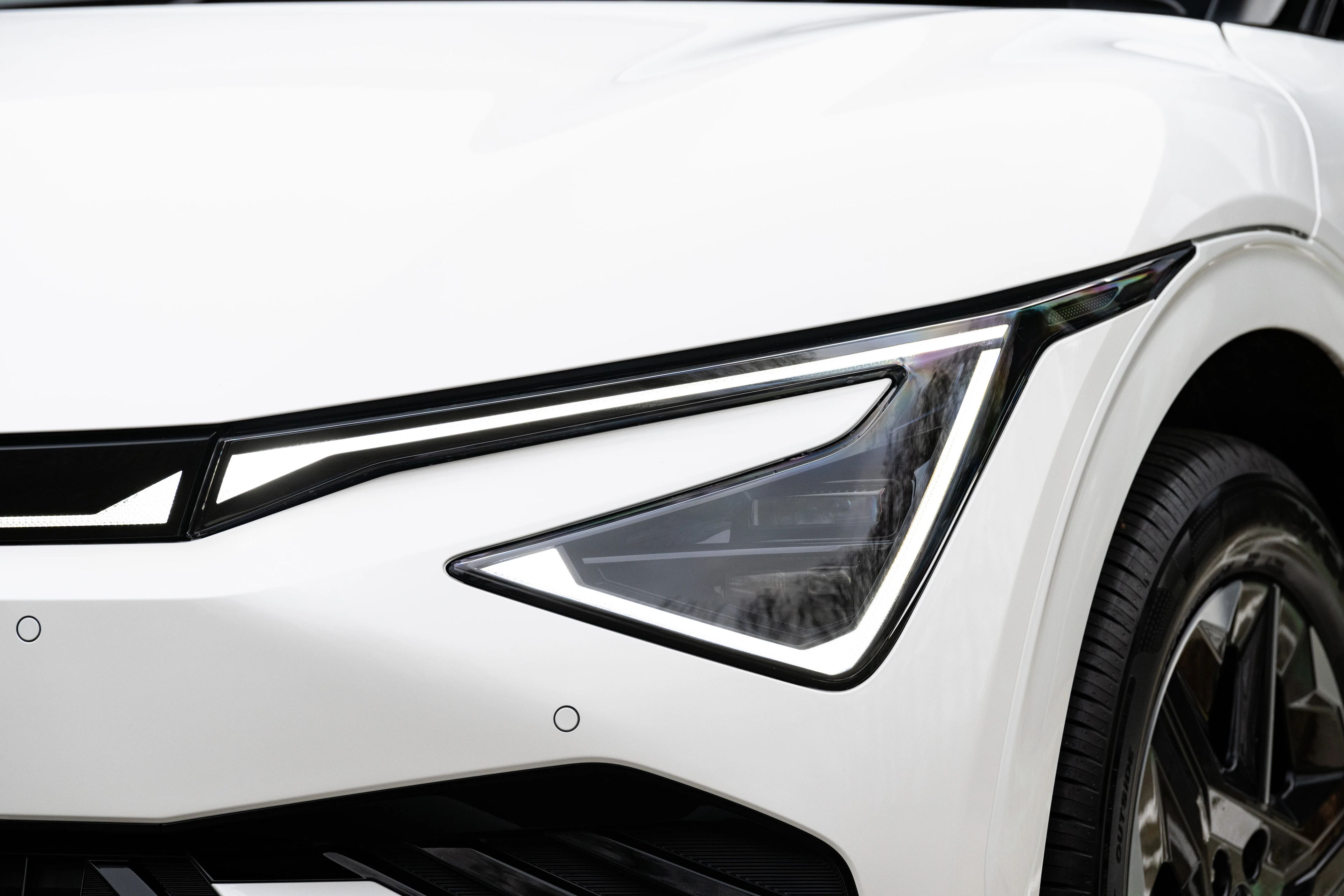 Headlamp and Star Map DRL