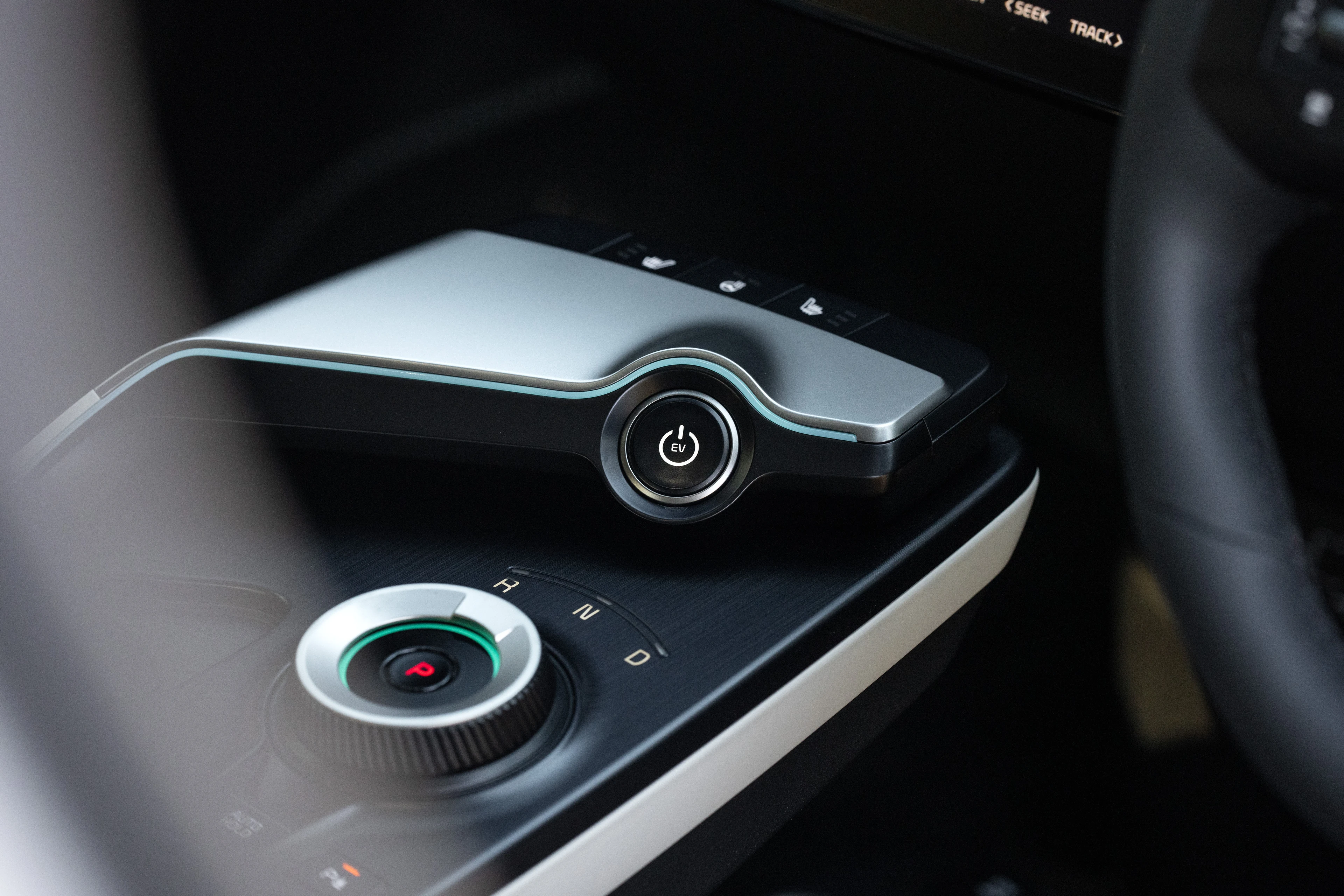 Rotary Drive Selector and Start Button