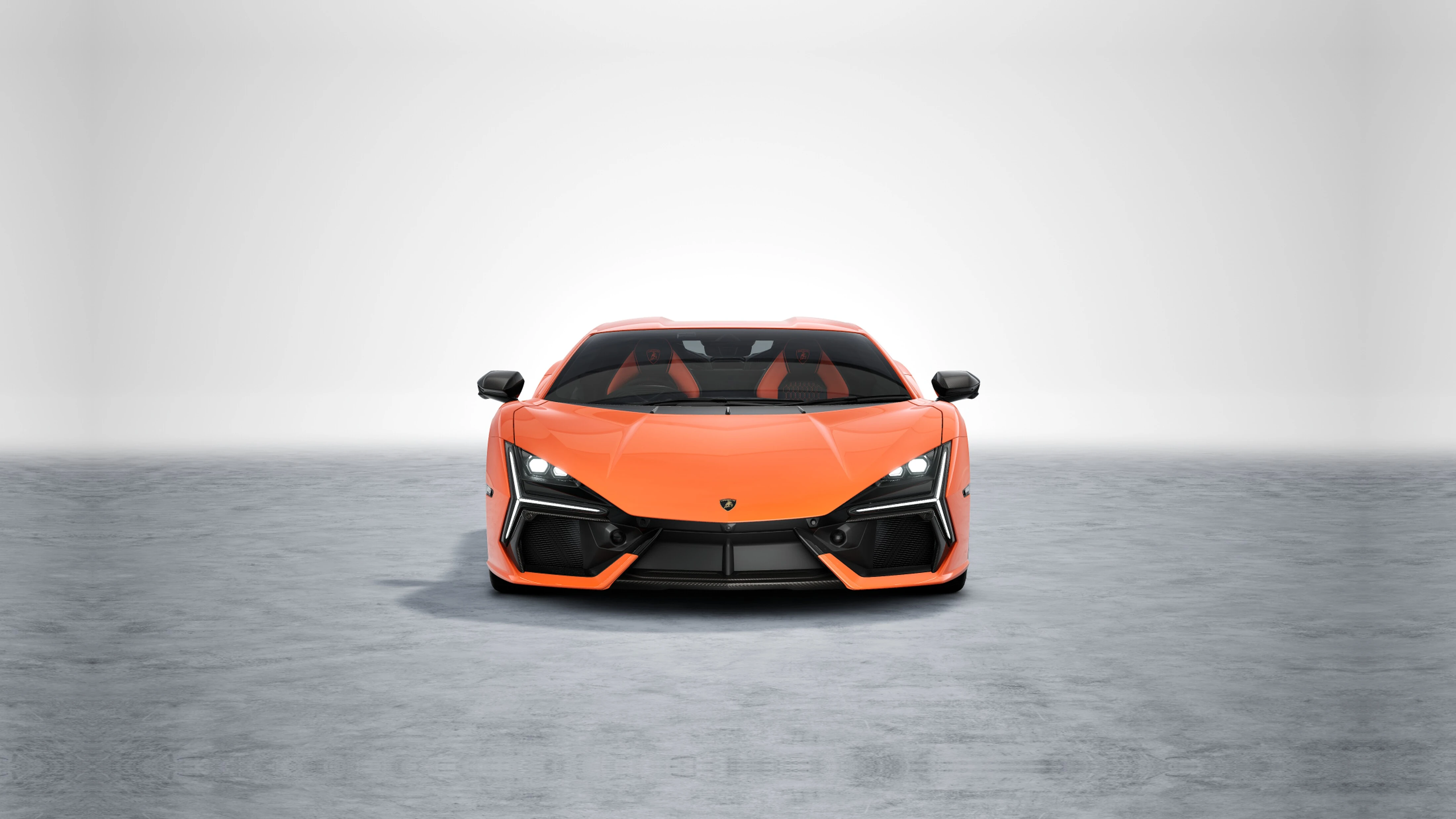 Lamborghini Revuelto — Front
