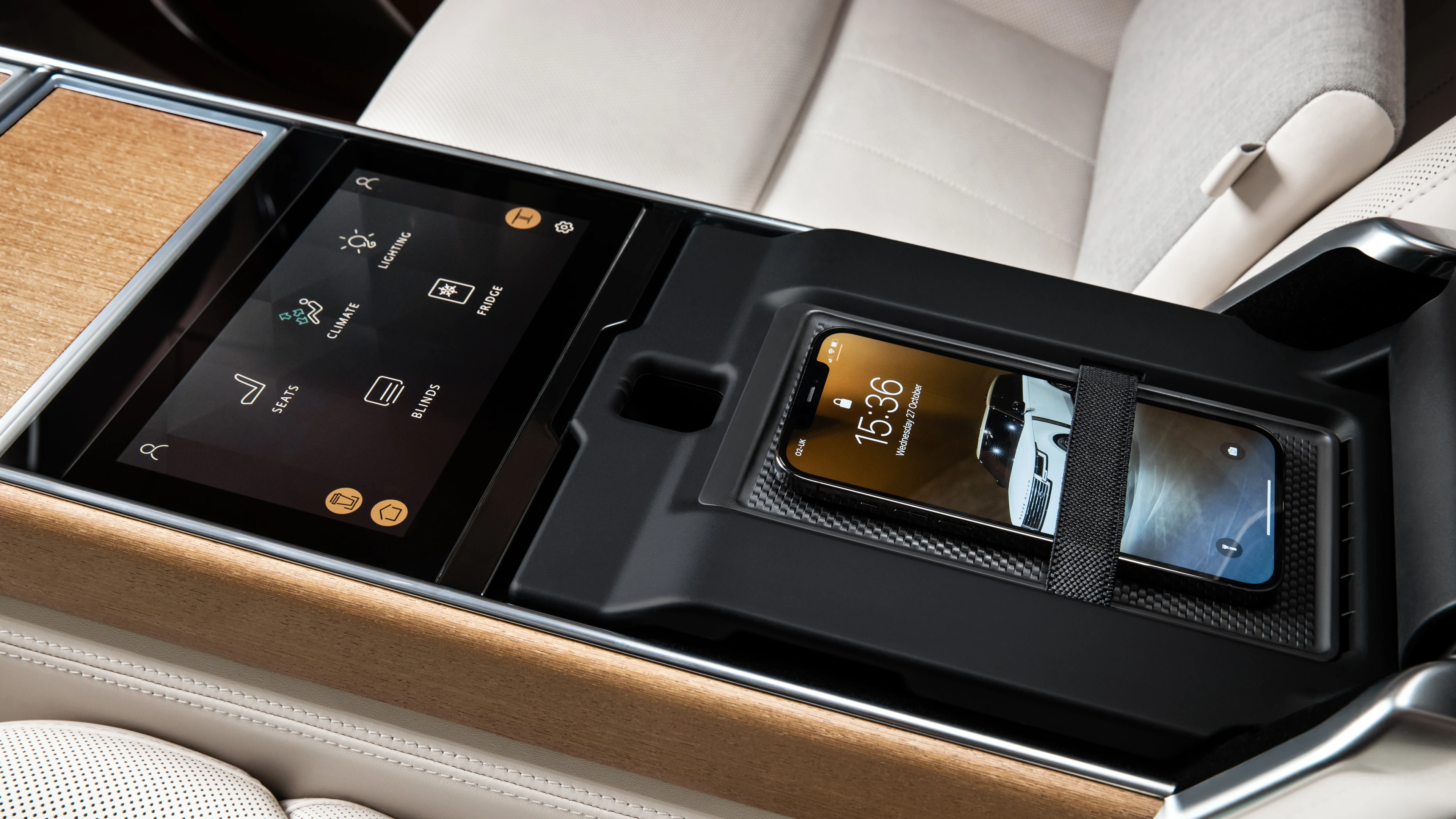 Rear Touchscreen Console (SV LWB)
