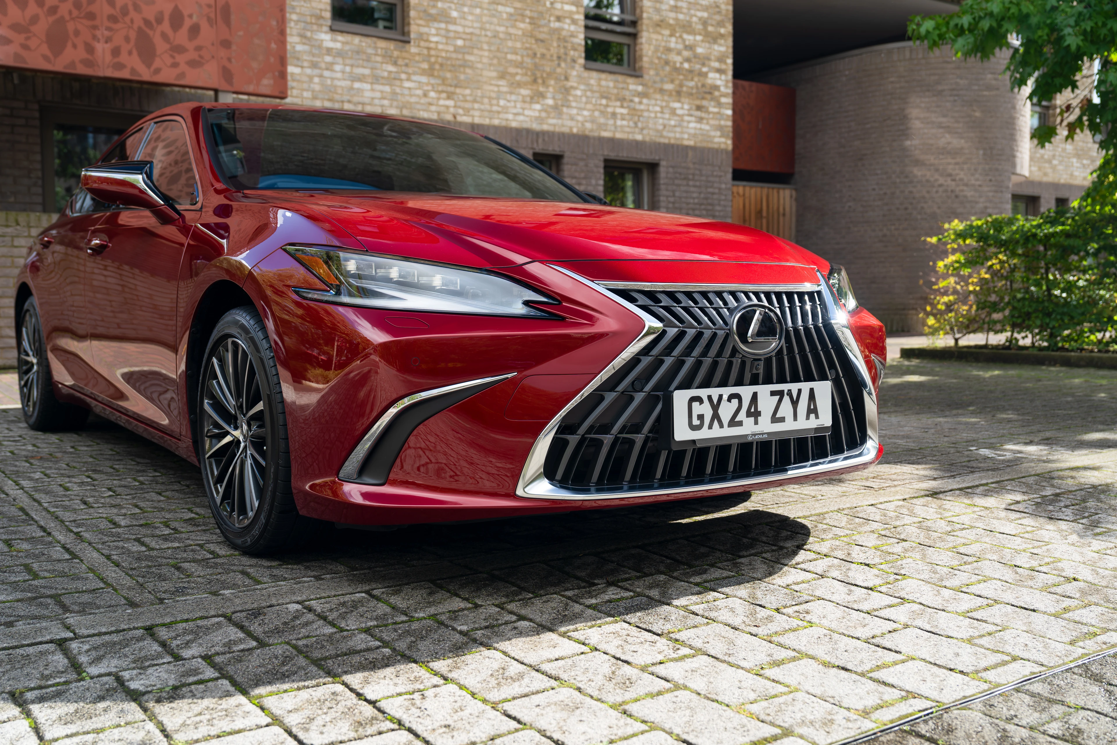 Spindle Grille and Headlamps