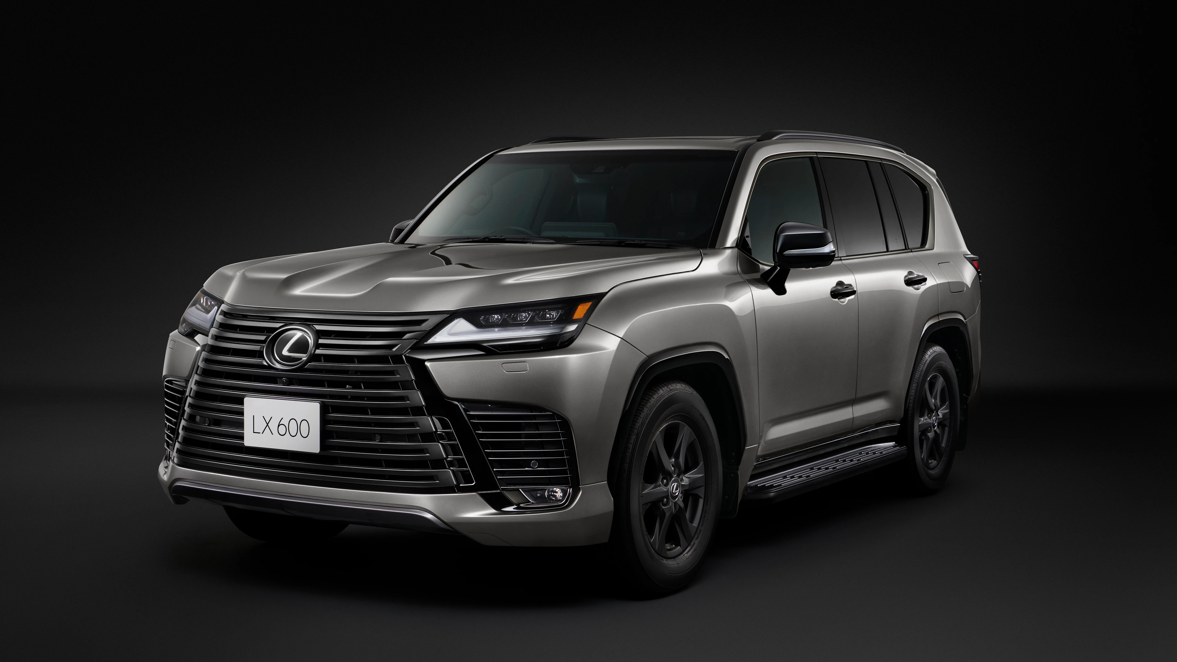 Front Three-Quarter (Off-Road Grade)