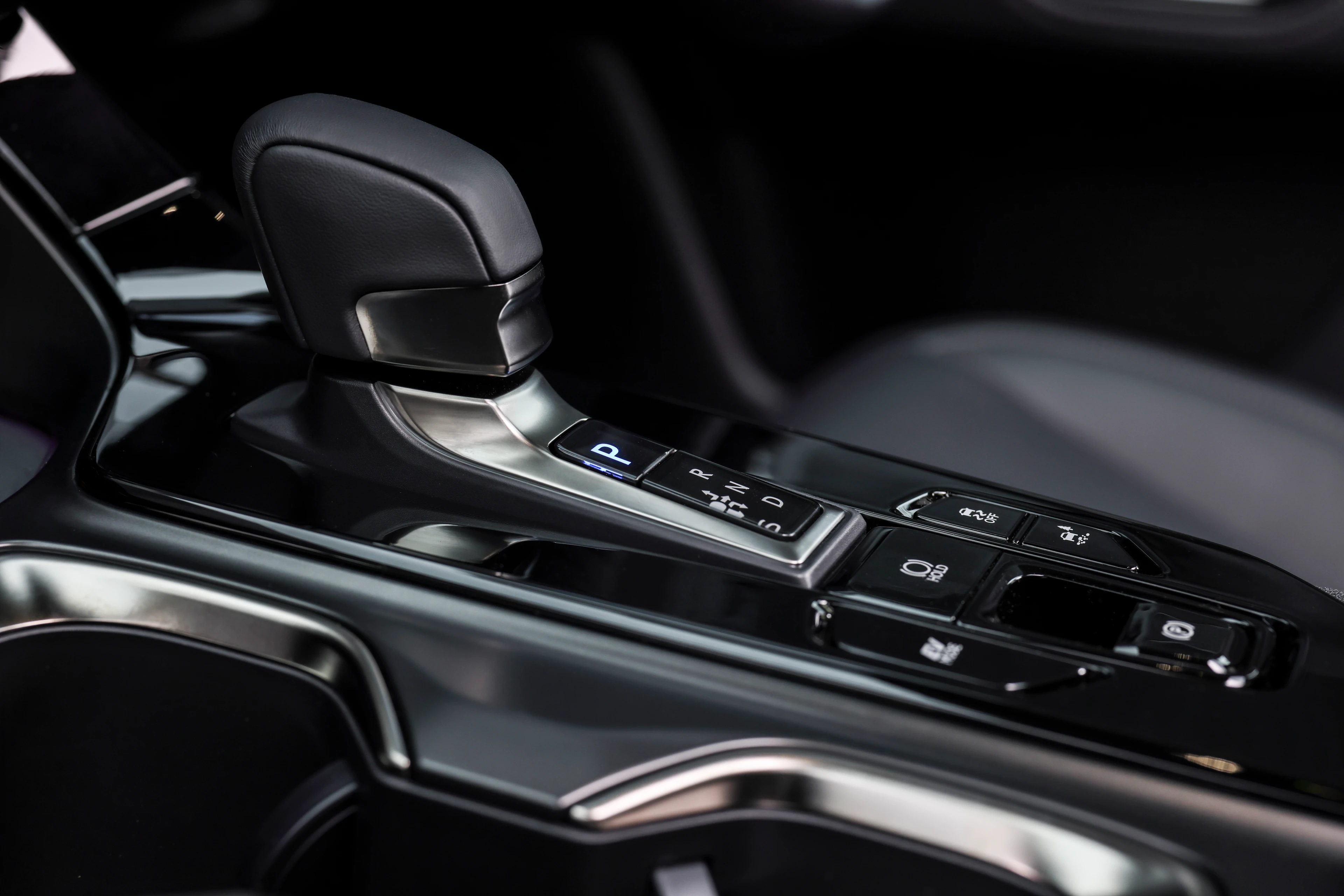 Centre Console and Gear Selector