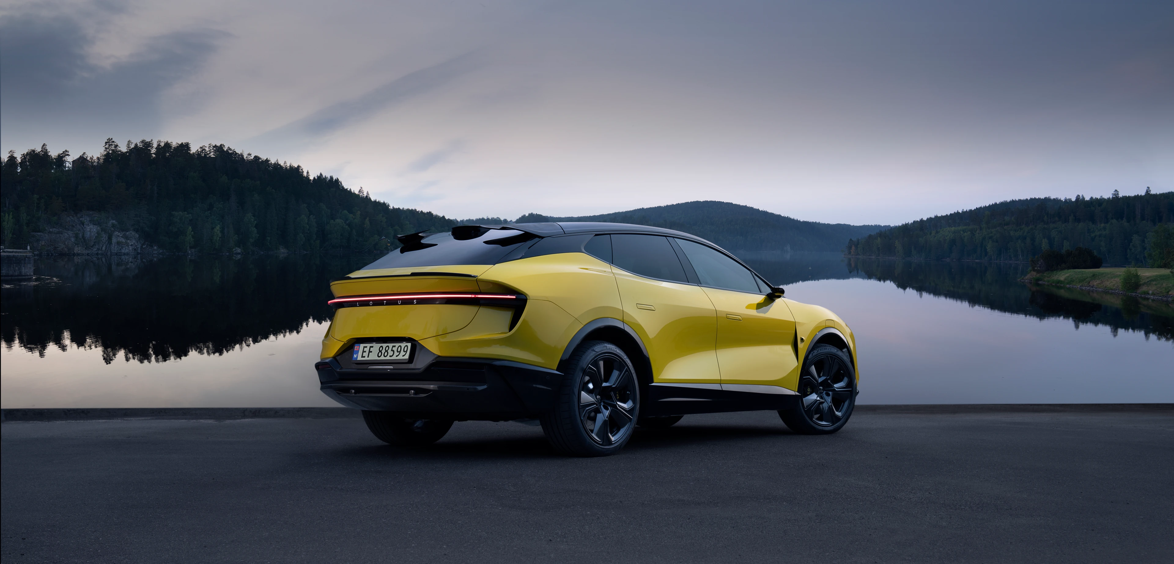 Rear Right Three-Quarter View
