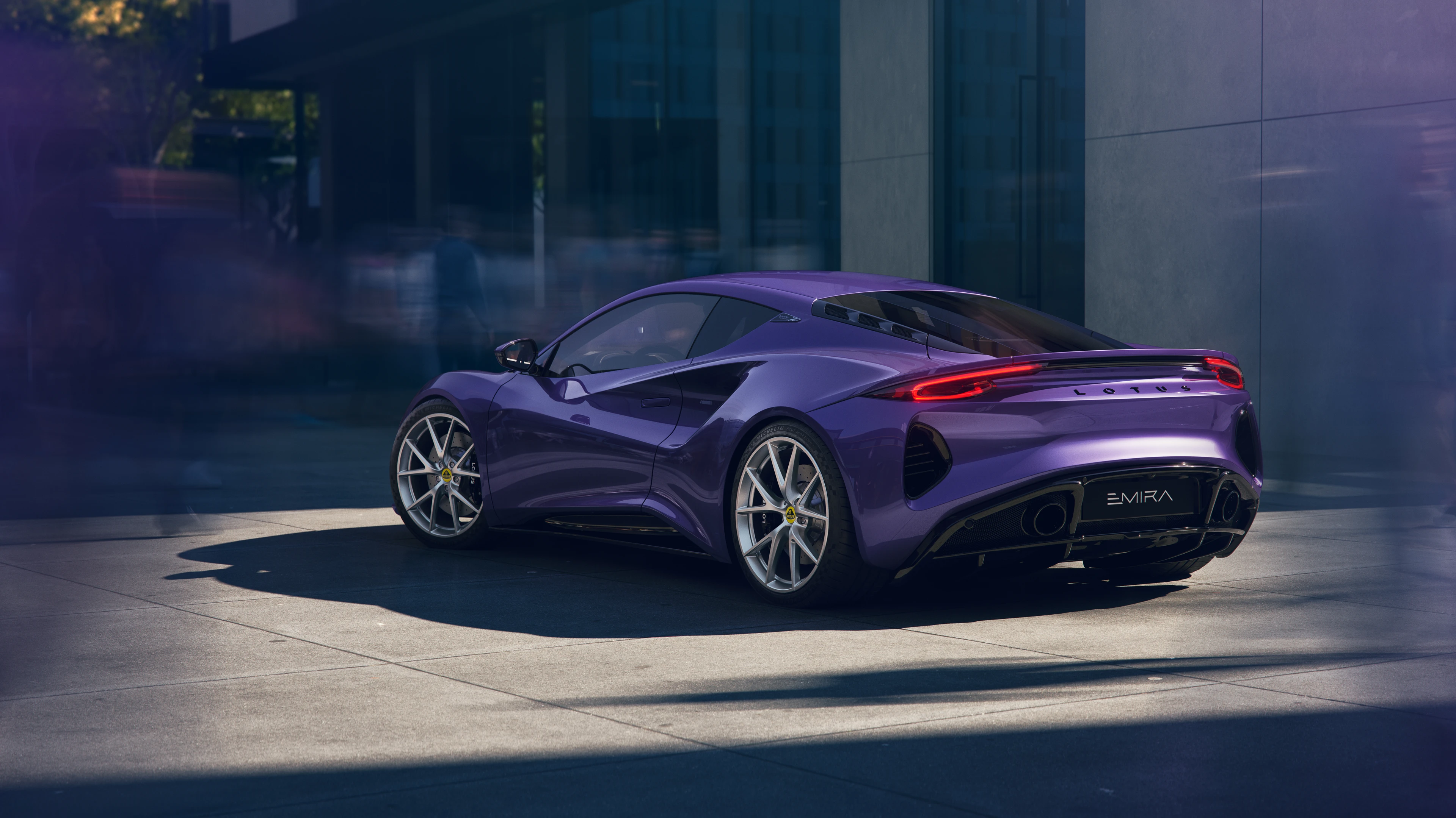 Turbo SE Rear Three-Quarter View in Purple Haze