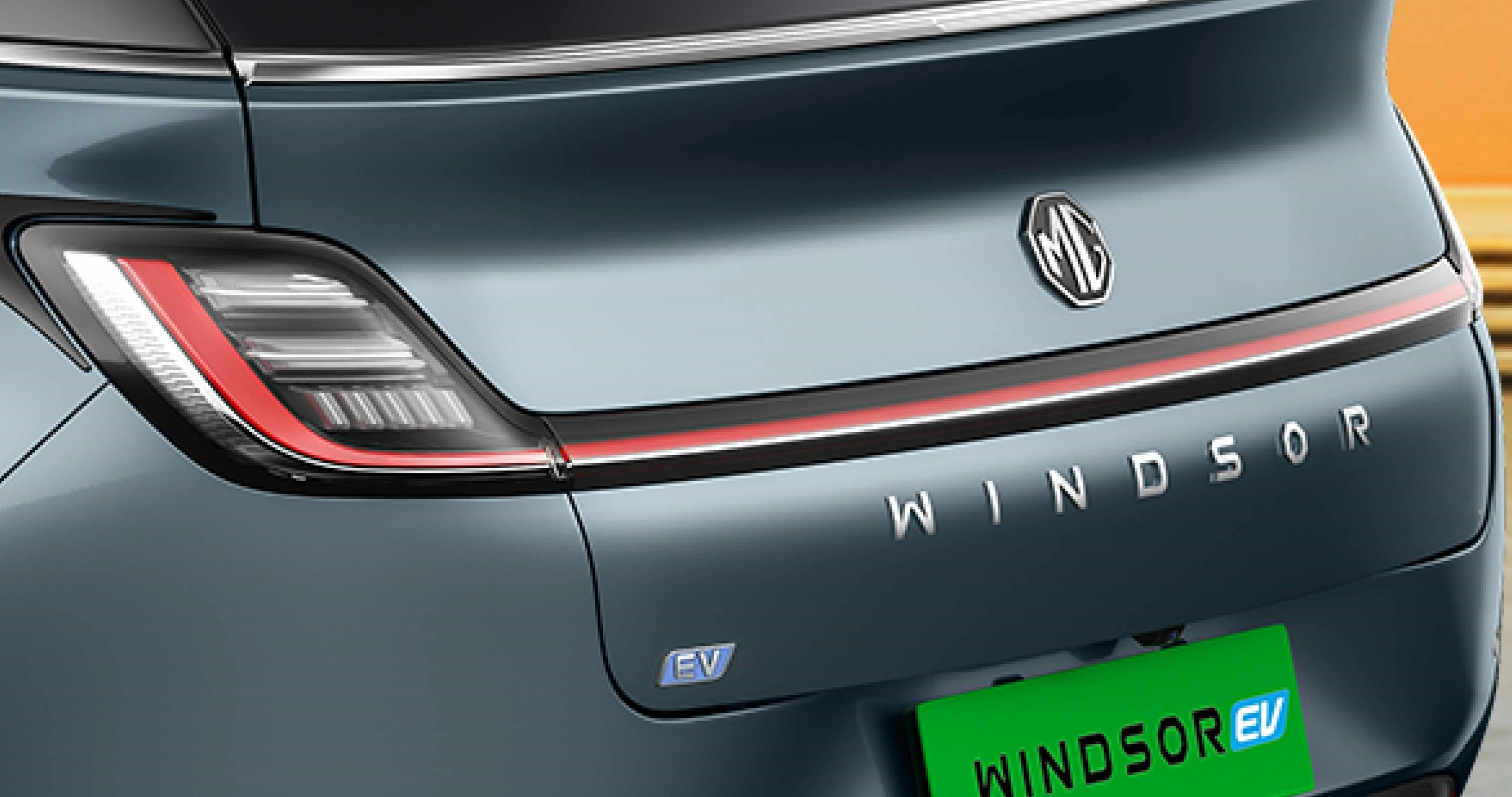 Connected Rear Light Bar