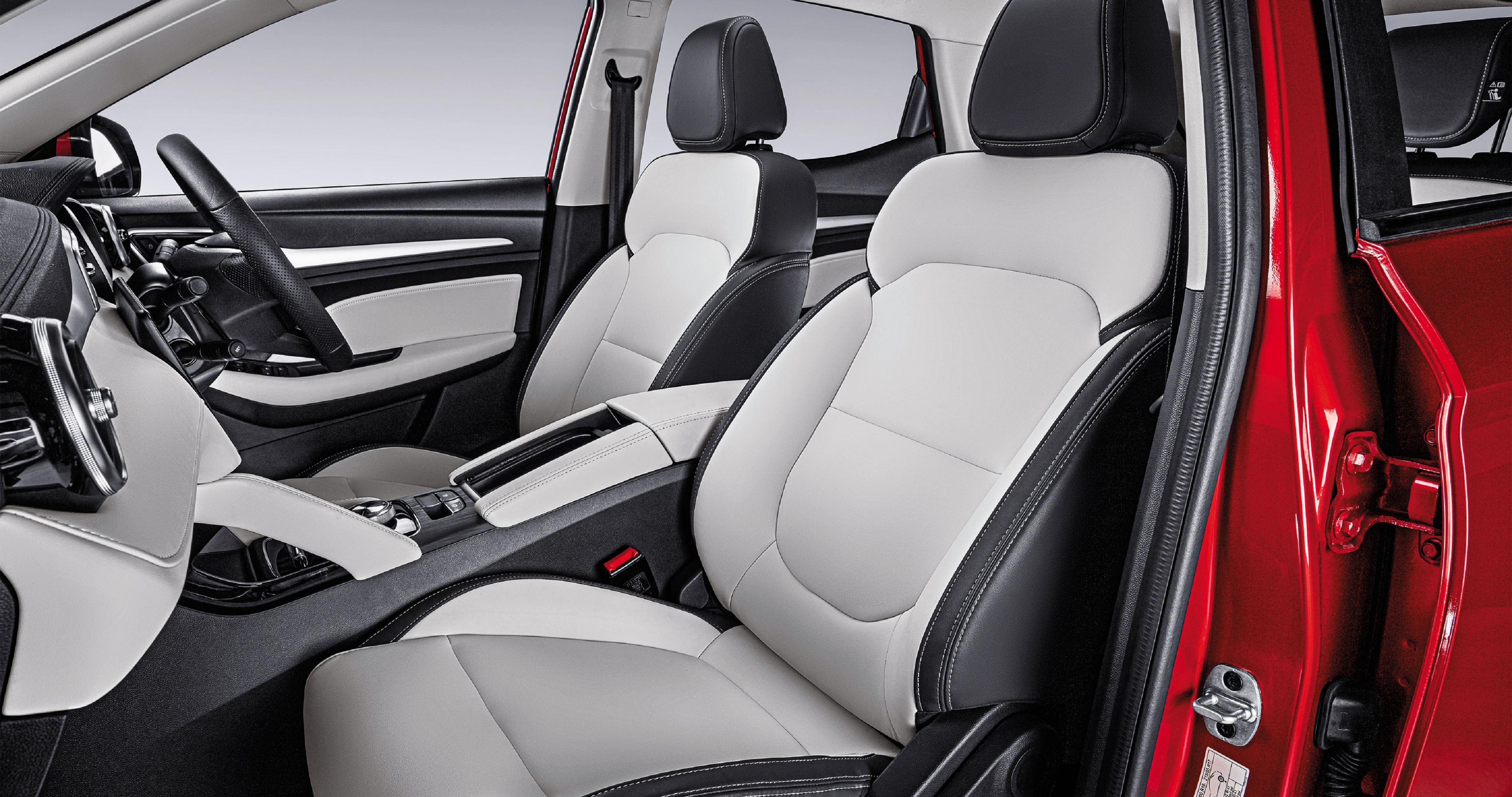 Front Seats (Iconic Ivory)