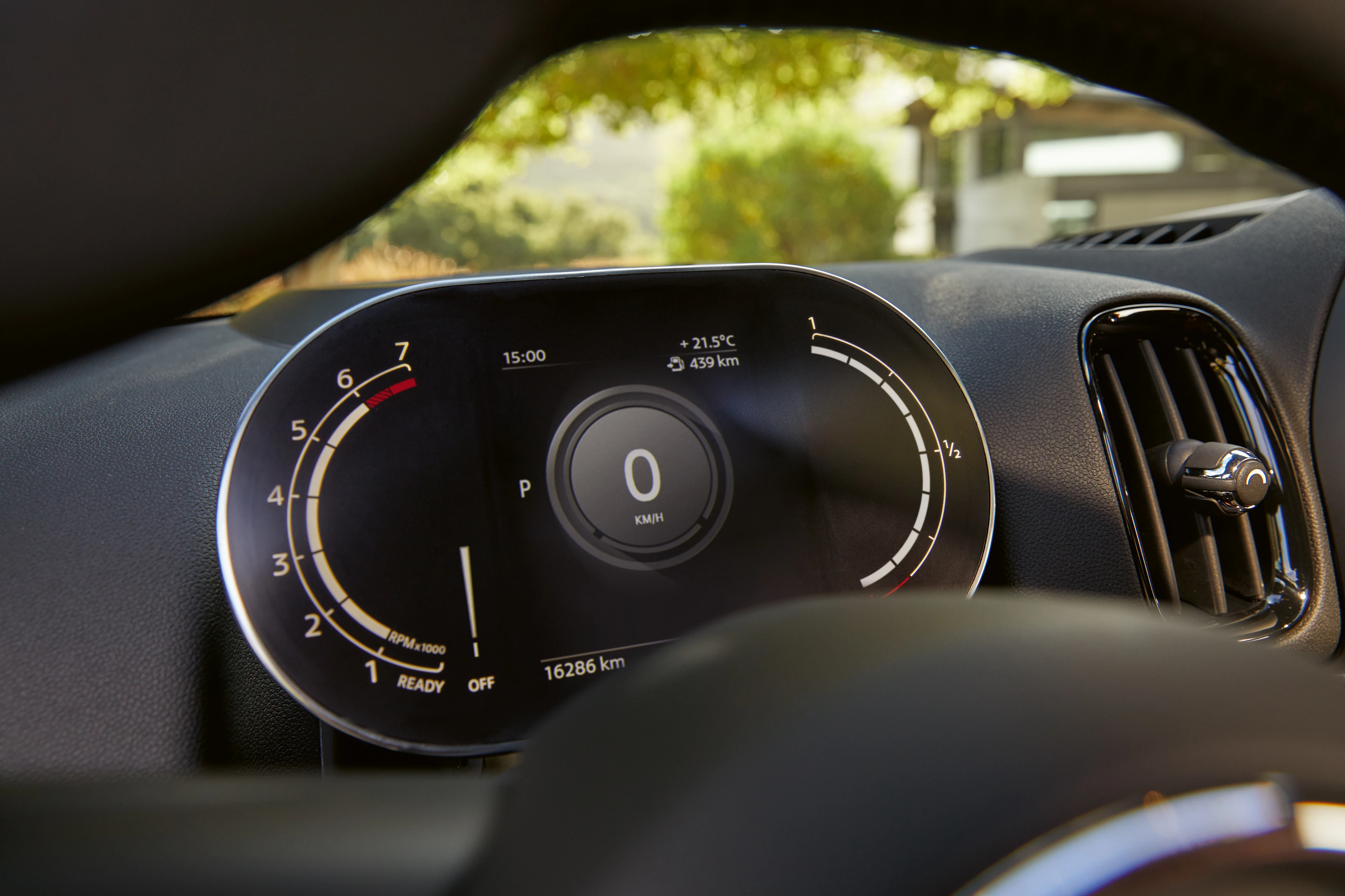 Digital Instrument Cluster