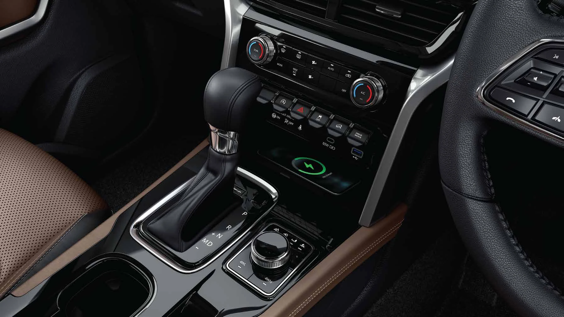 Centre Console and Gear Lever