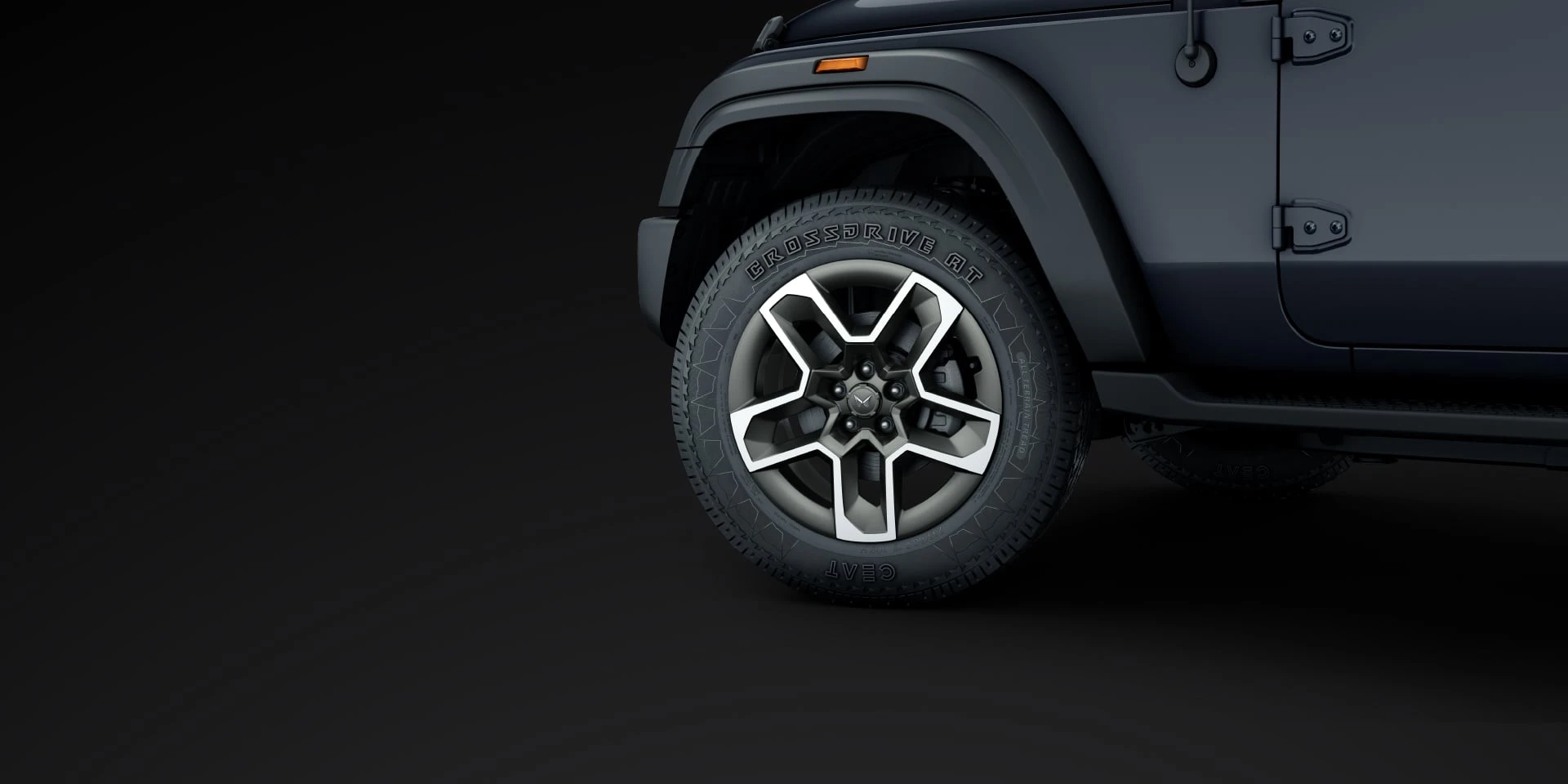 R19 Diamond-Cut Alloy Wheel