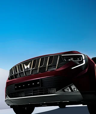 Mahindra XUV700 MX Petrol MT 7 STR (ESP)