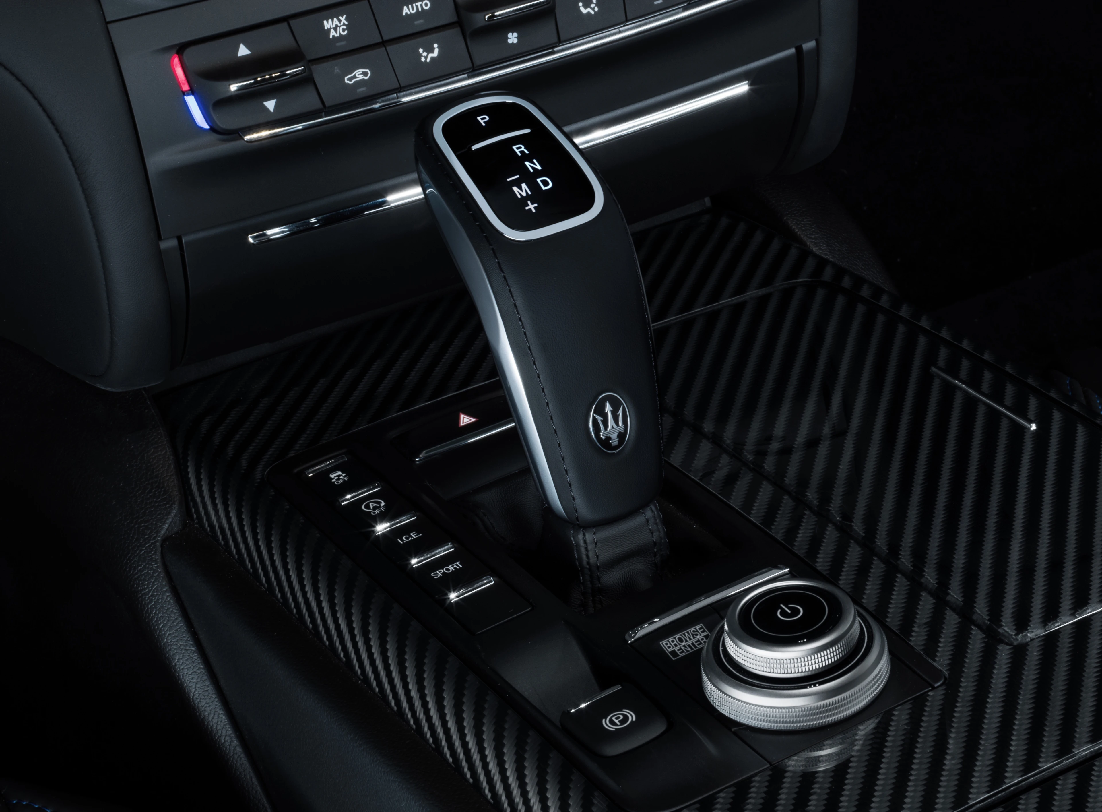 Gear Selector and Centre Console