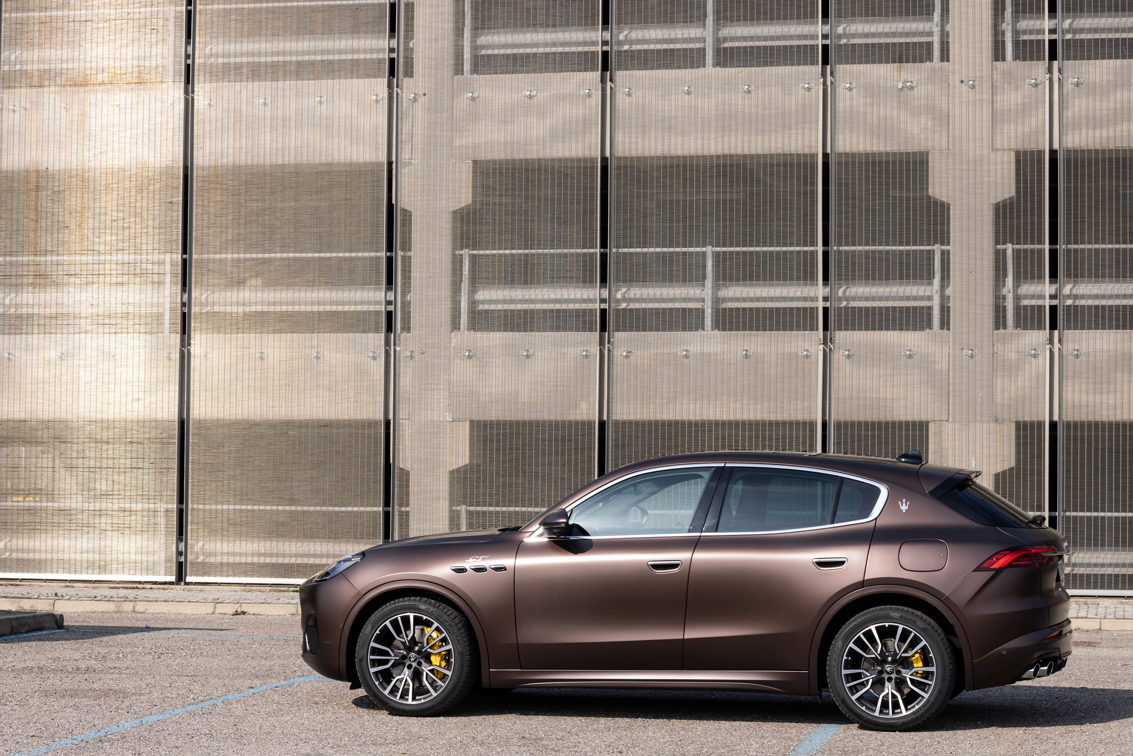 Maserati Grecale — Side Profile (Left)