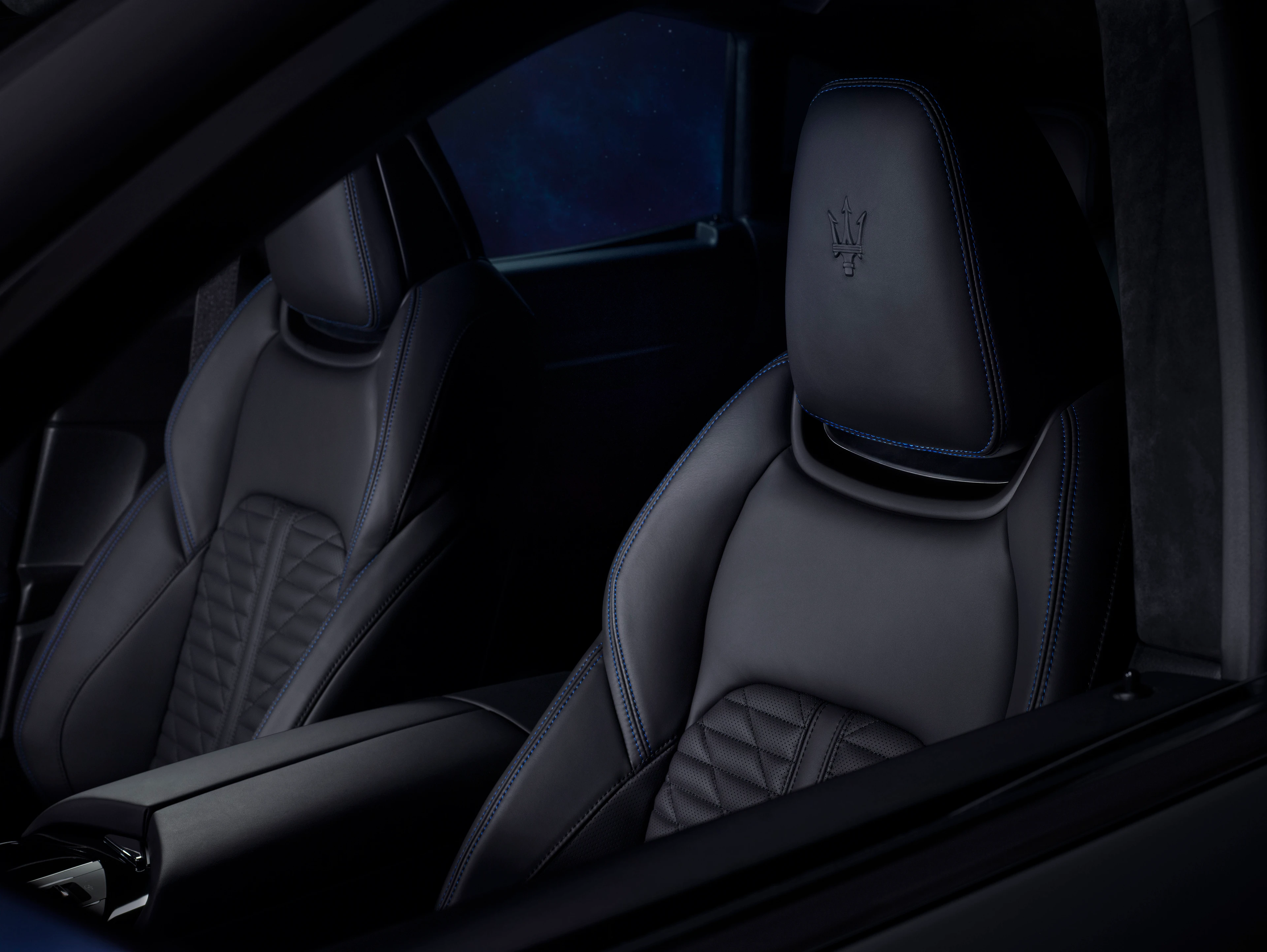 Front Seat with Trident Headrest