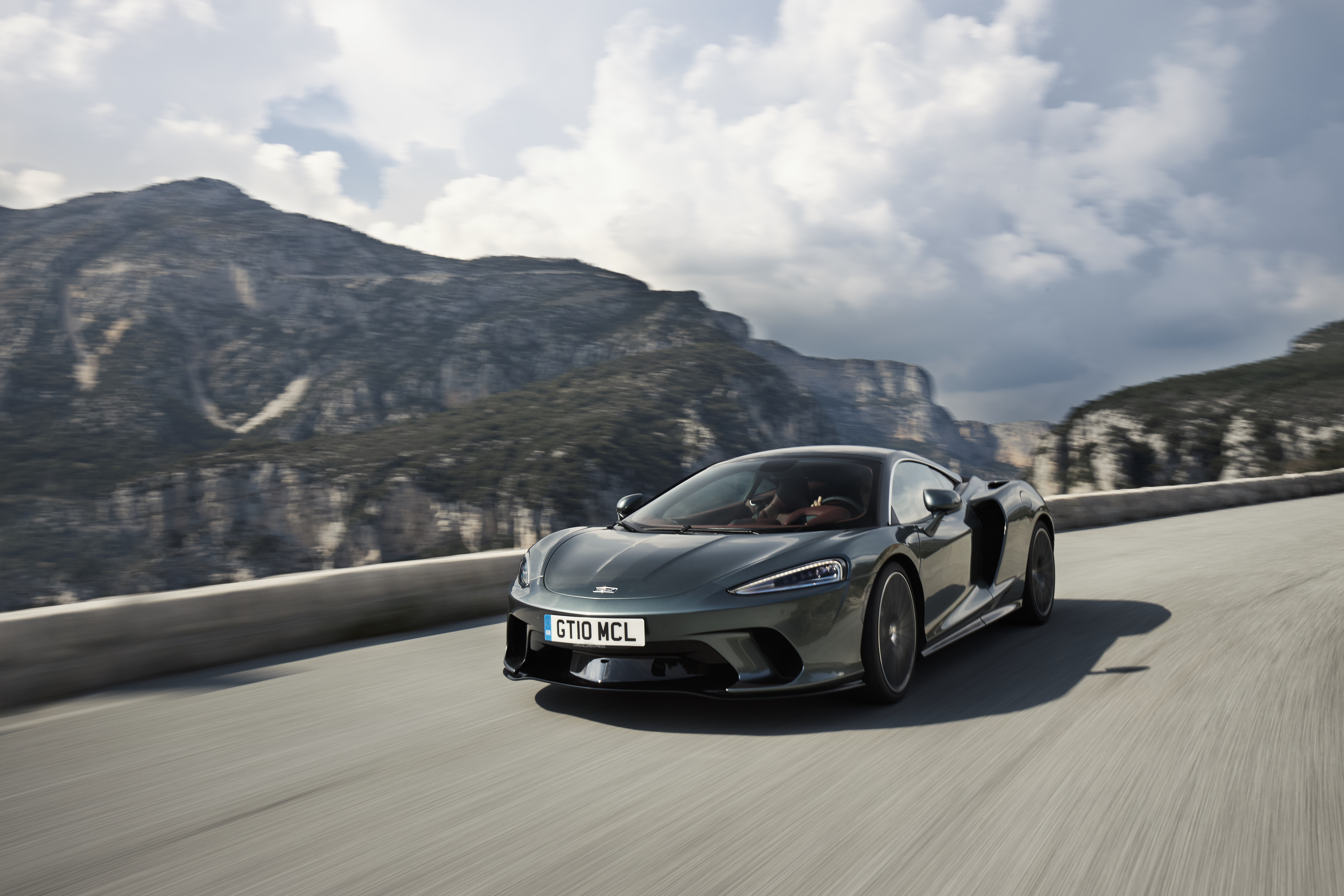 McLaren GT Coupe